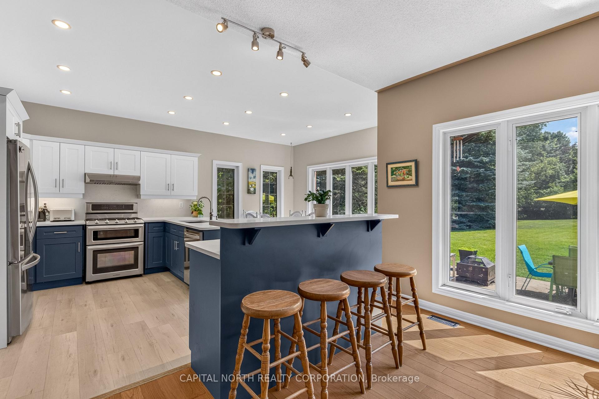 Photo 16 of 165 Edward Pottage Crescent, King, Pottageville — HOMEH