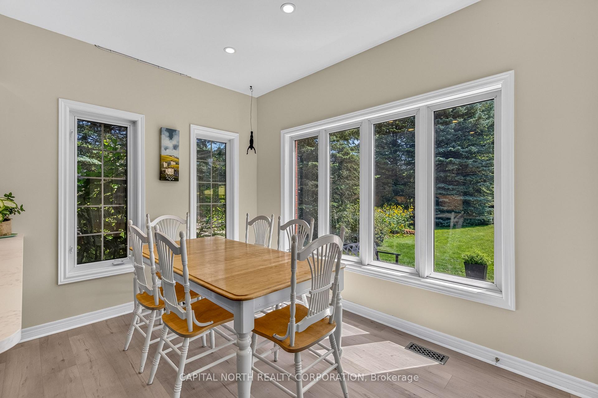 Photo 20 of 165 Edward Pottage Crescent, King, Pottageville — HOMEH