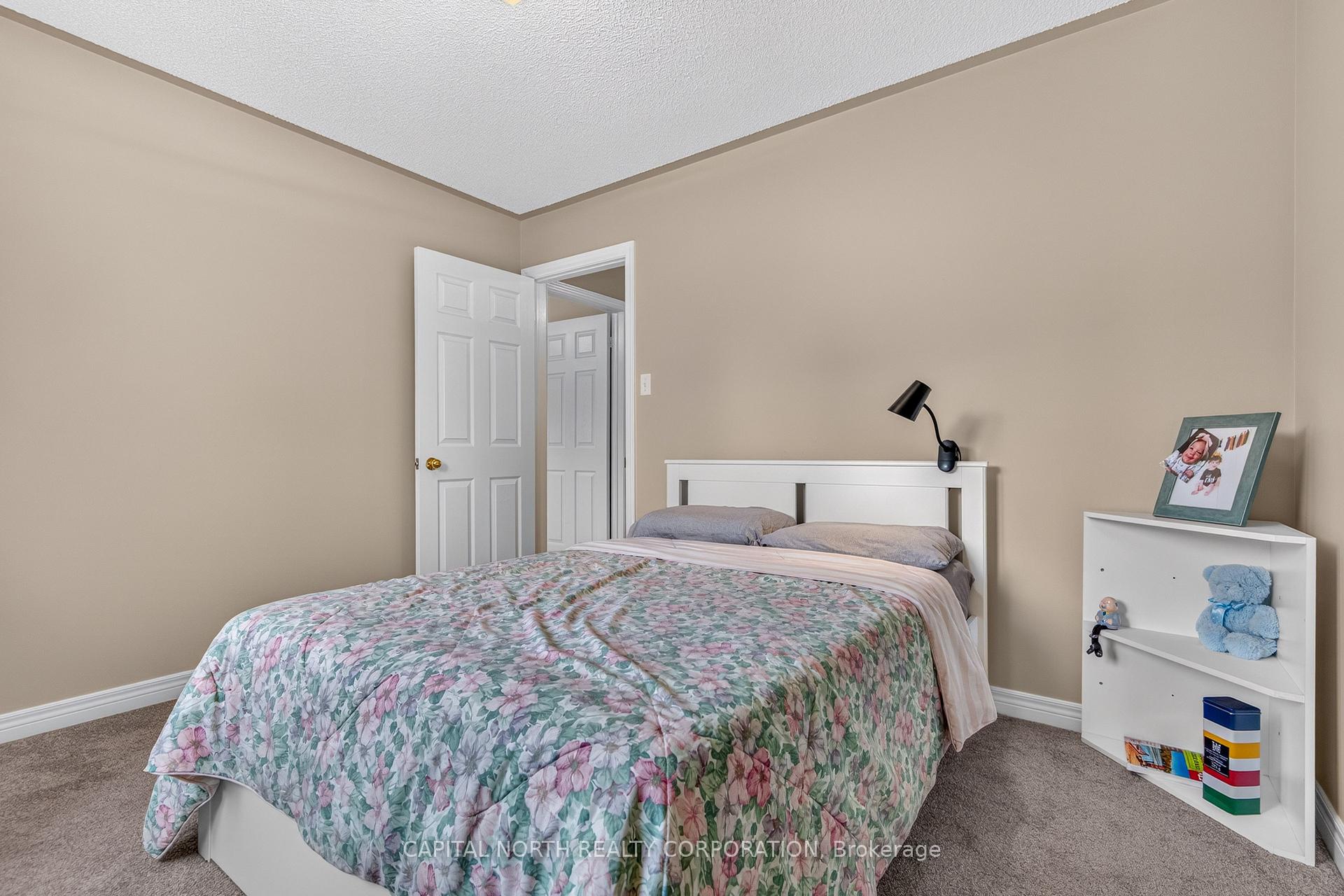 Photo 29 of 165 Edward Pottage Crescent, King, Pottageville — HOMEH