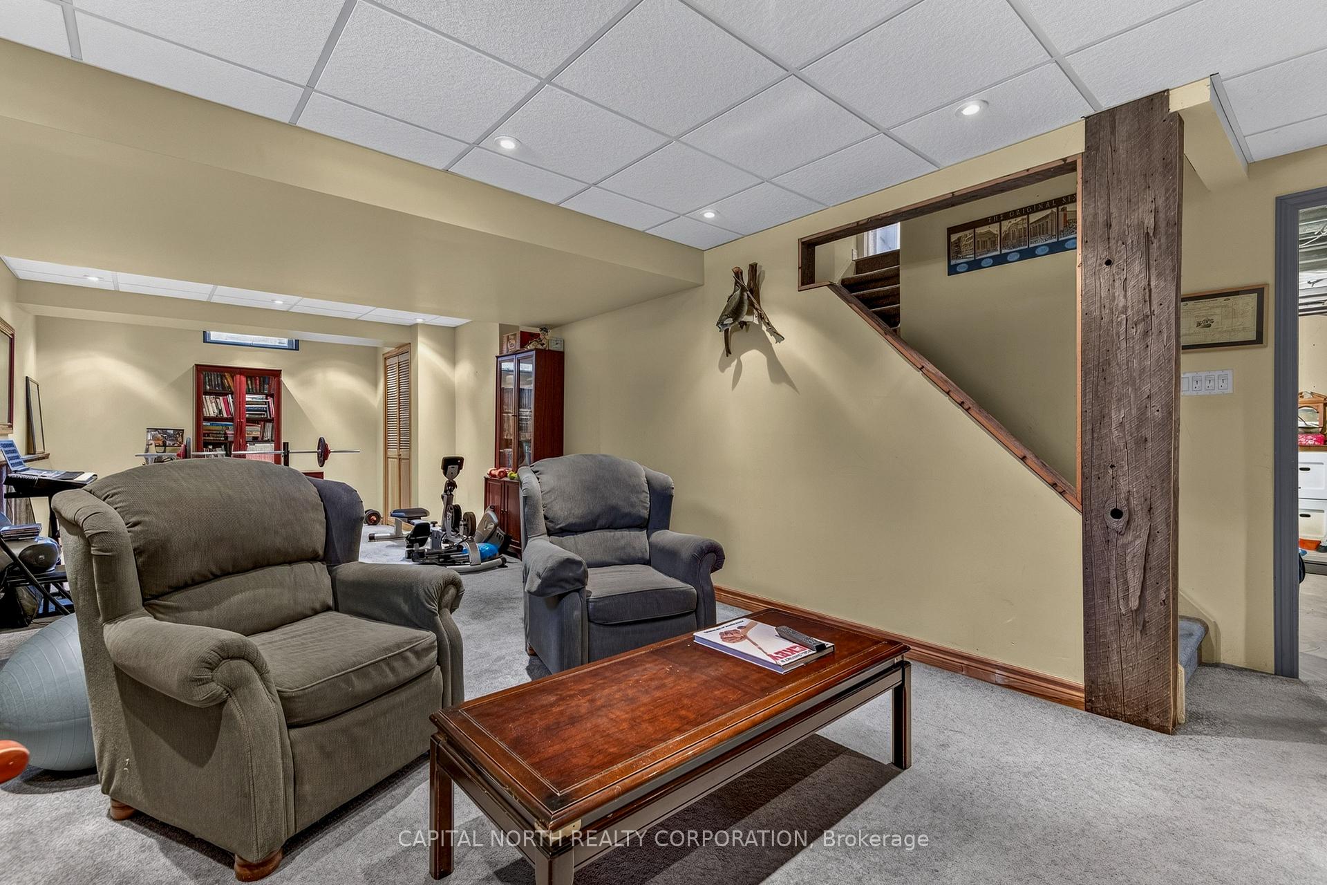 Photo 38 of 165 Edward Pottage Crescent, King, Pottageville — HOMEH