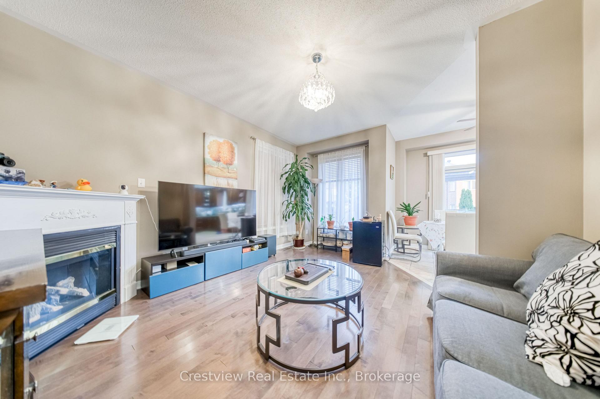 Photo 13 of 5 Irish Rose Drive, Markham, Berczy — HOMEH
