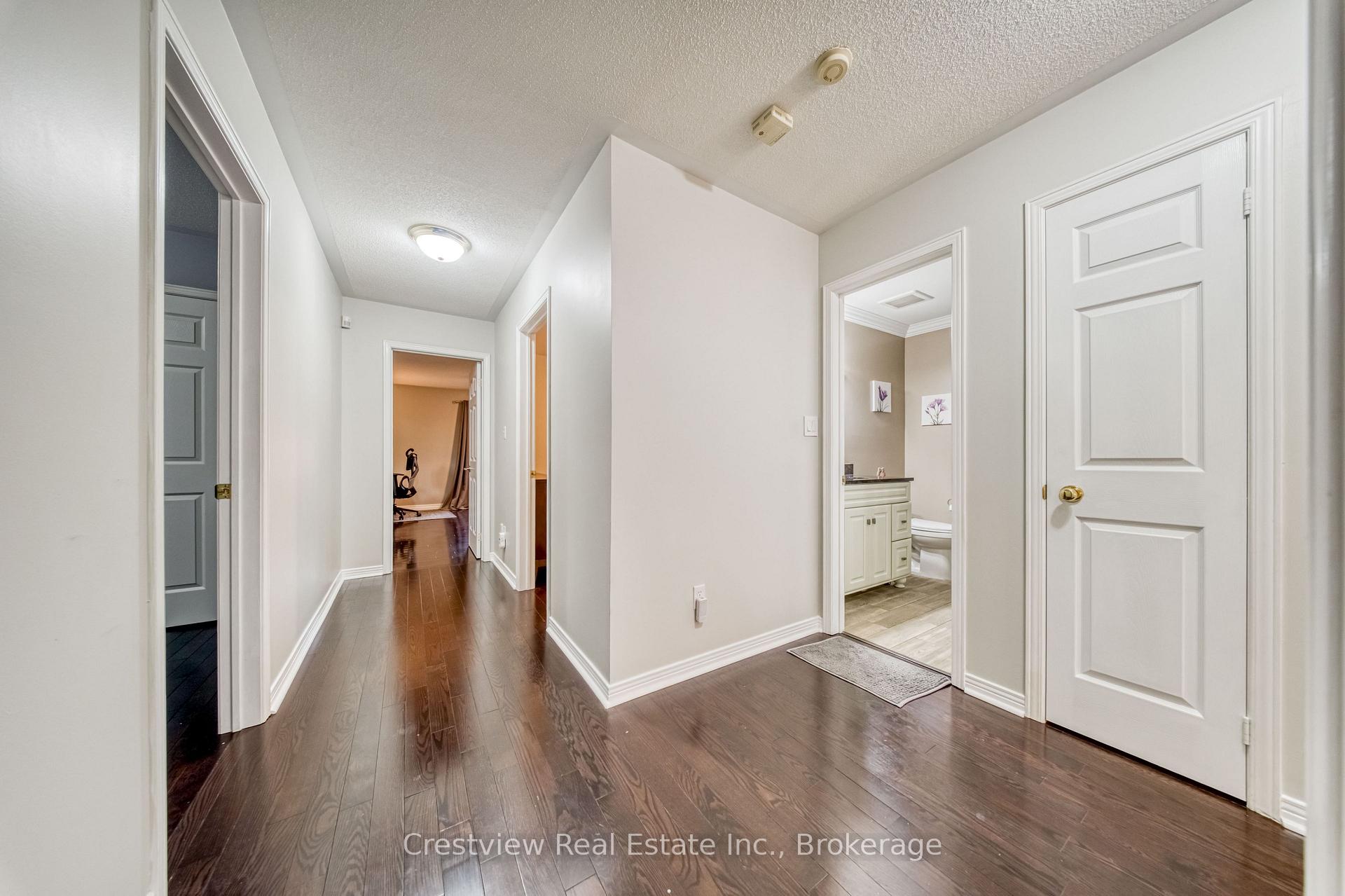 Photo 18 of 5 Irish Rose Drive, Markham, Berczy — HOMEH