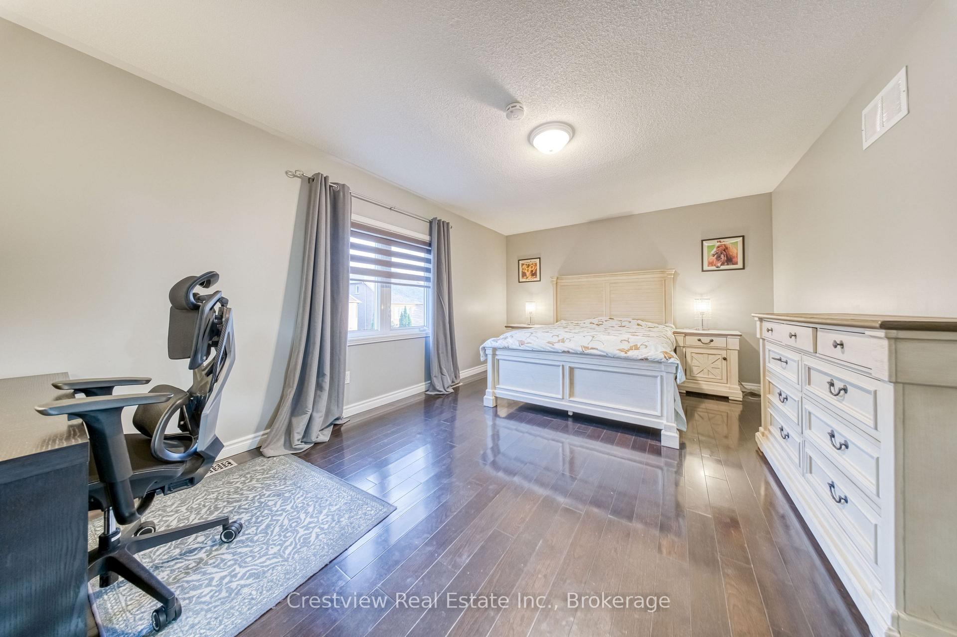 Photo 19 of 5 Irish Rose Drive, Markham, Berczy — HOMEH