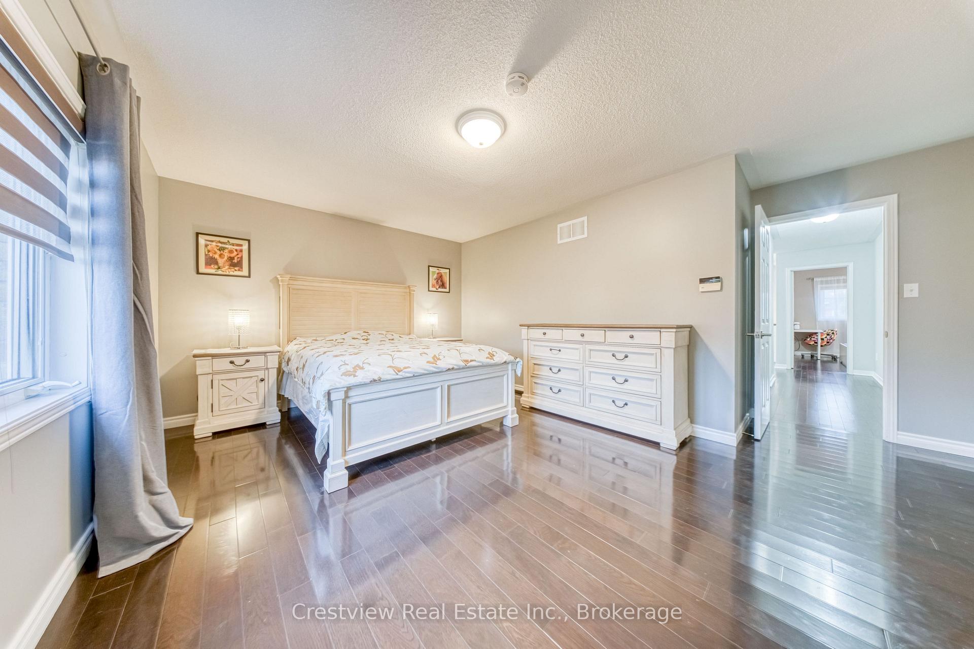 Photo 20 of 5 Irish Rose Drive, Markham, Berczy — HOMEH