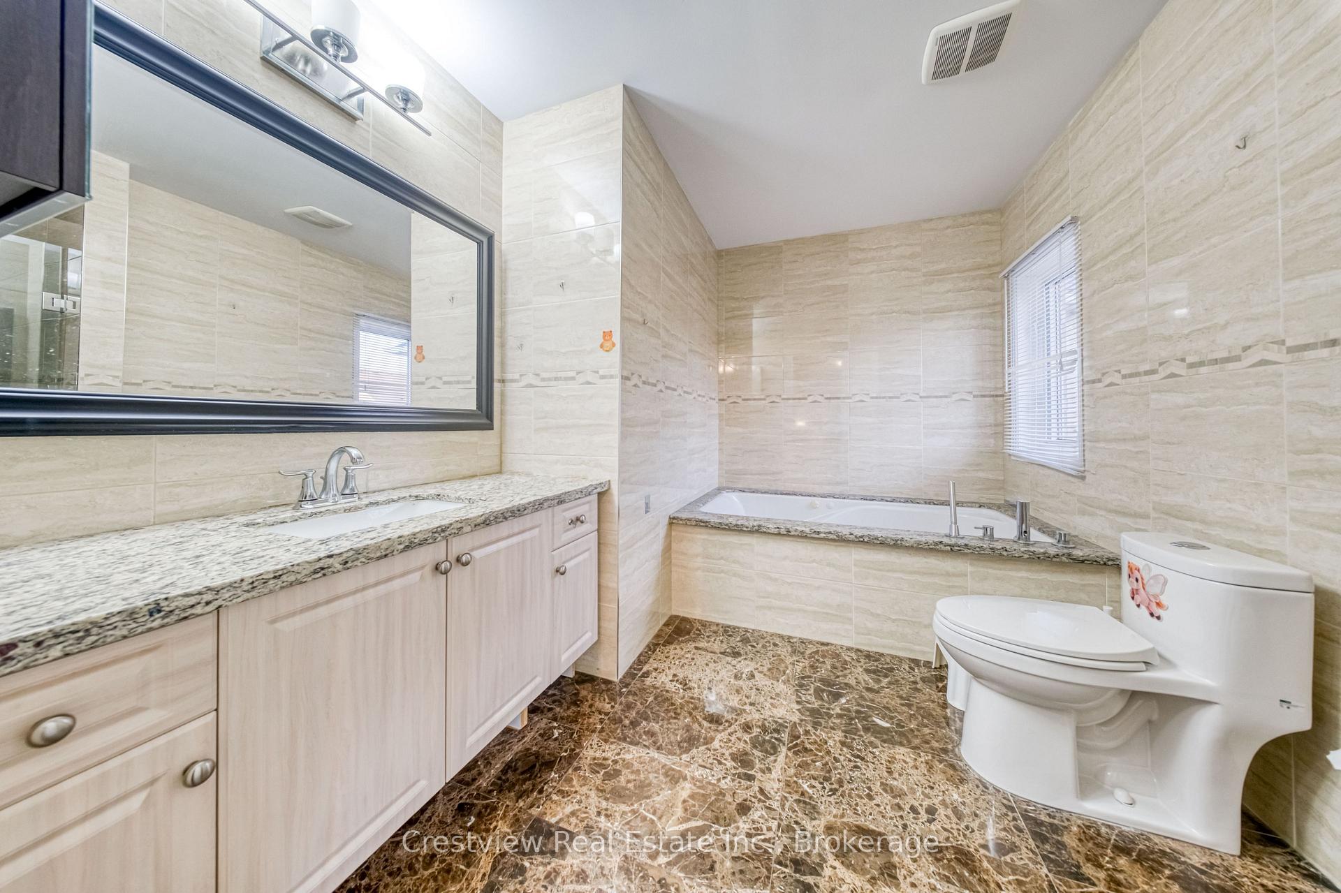 Photo 21 of 5 Irish Rose Drive, Markham, Berczy — HOMEH