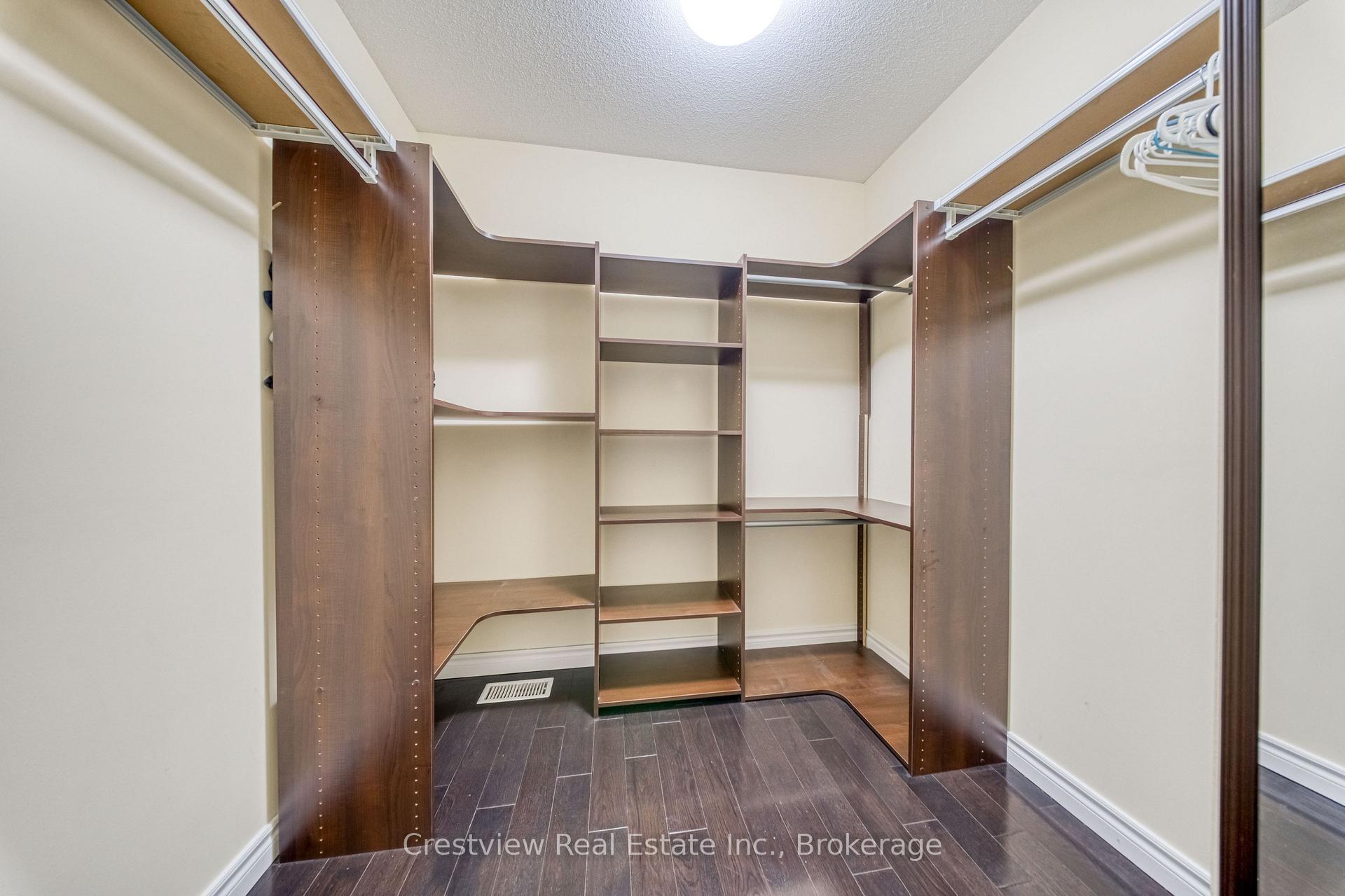 Photo 23 of 5 Irish Rose Drive, Markham, Berczy — HOMEH