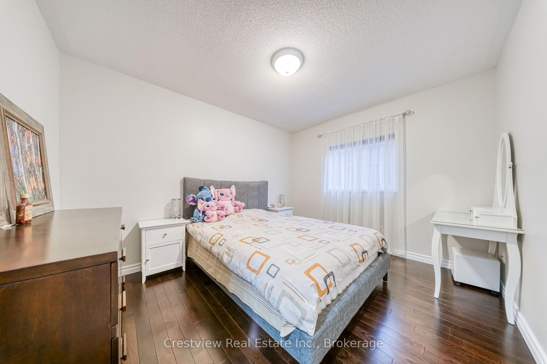 Photo 24 of 5 Irish Rose Drive, Markham, Berczy — HOMEH