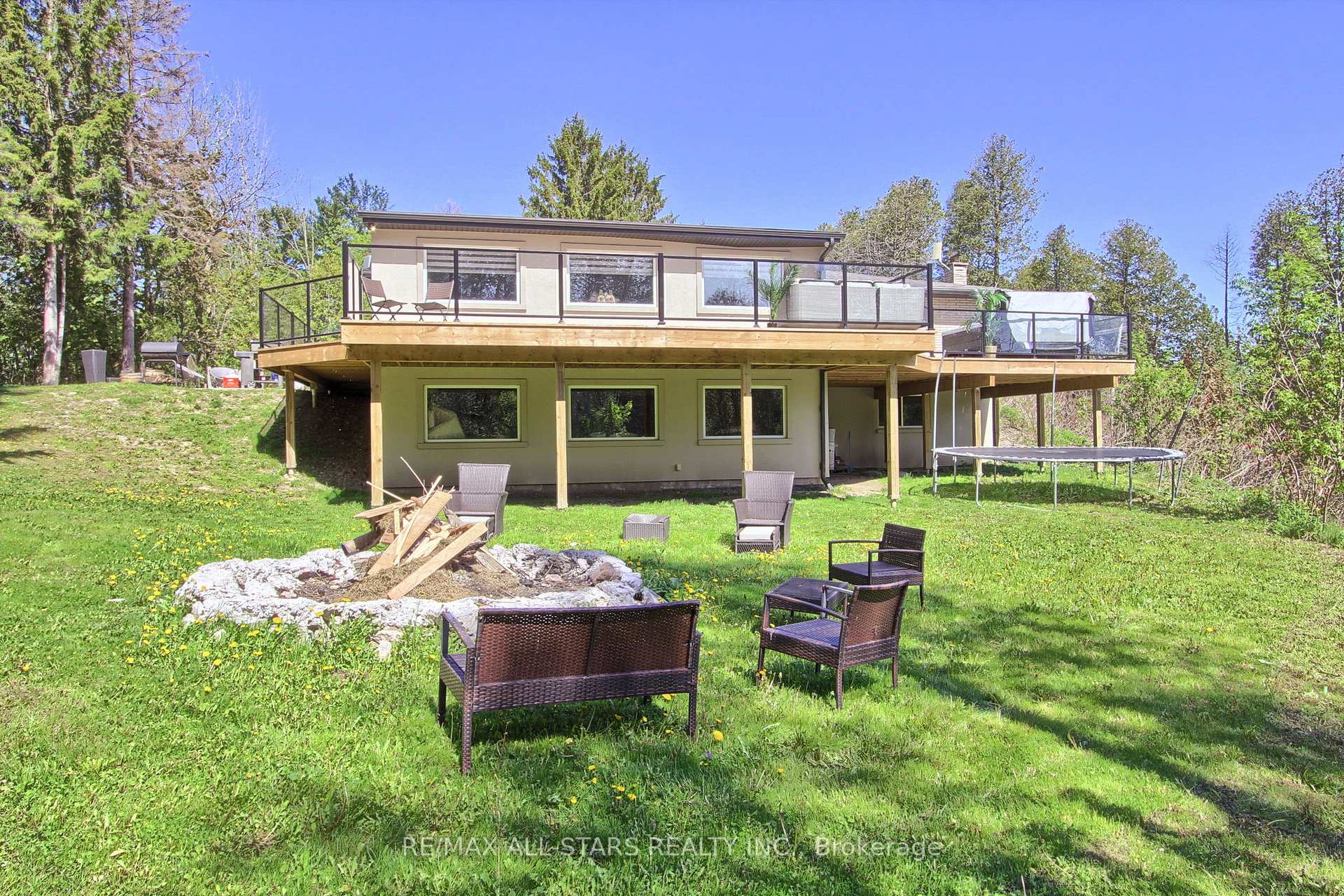 Photo 4 of 215 Uxbridge Pickering Townline, Pickering, Rural Pickering — HOMEH