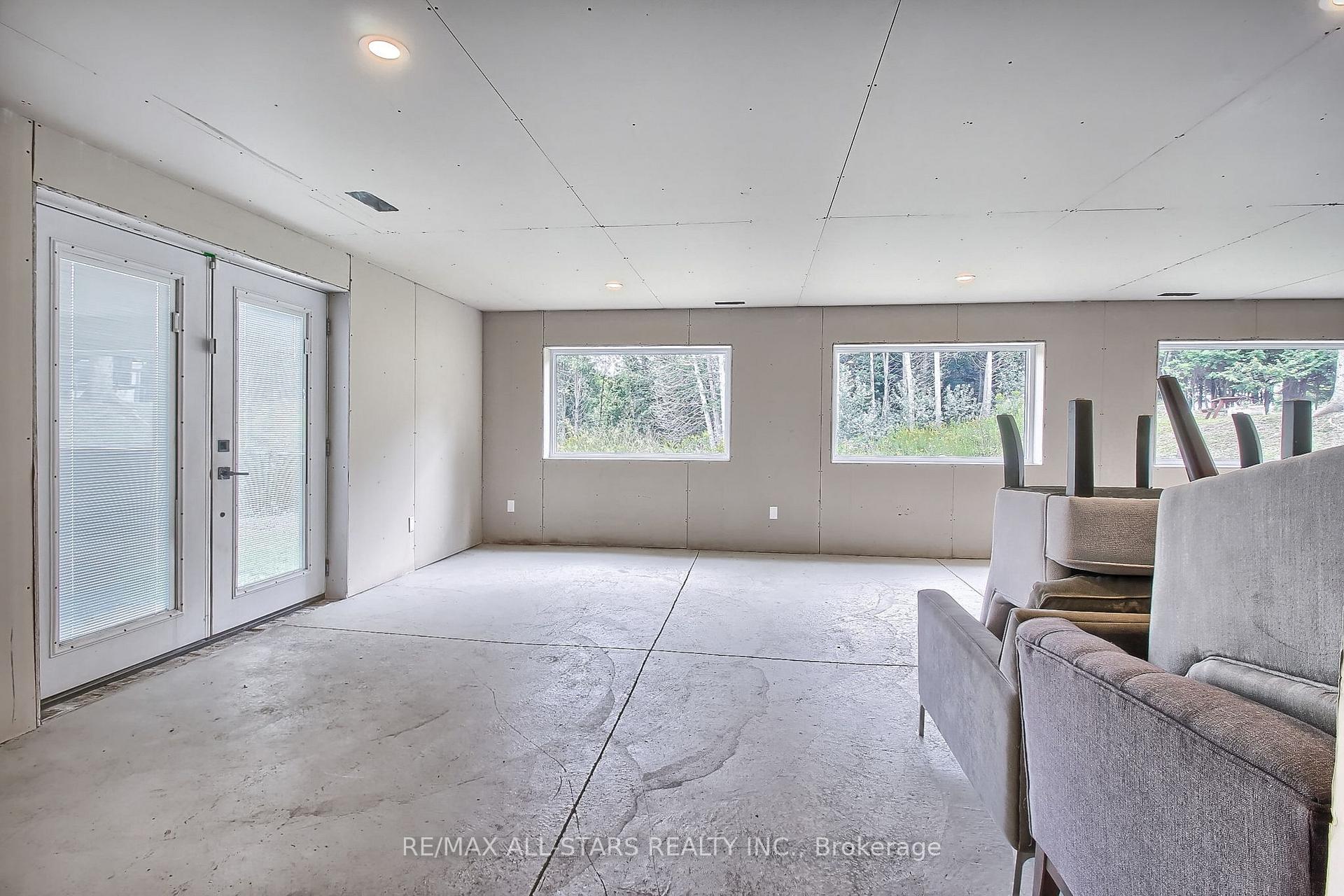 Photo 29 of 215 Uxbridge Pickering Townline, Pickering, Rural Pickering — HOMEH