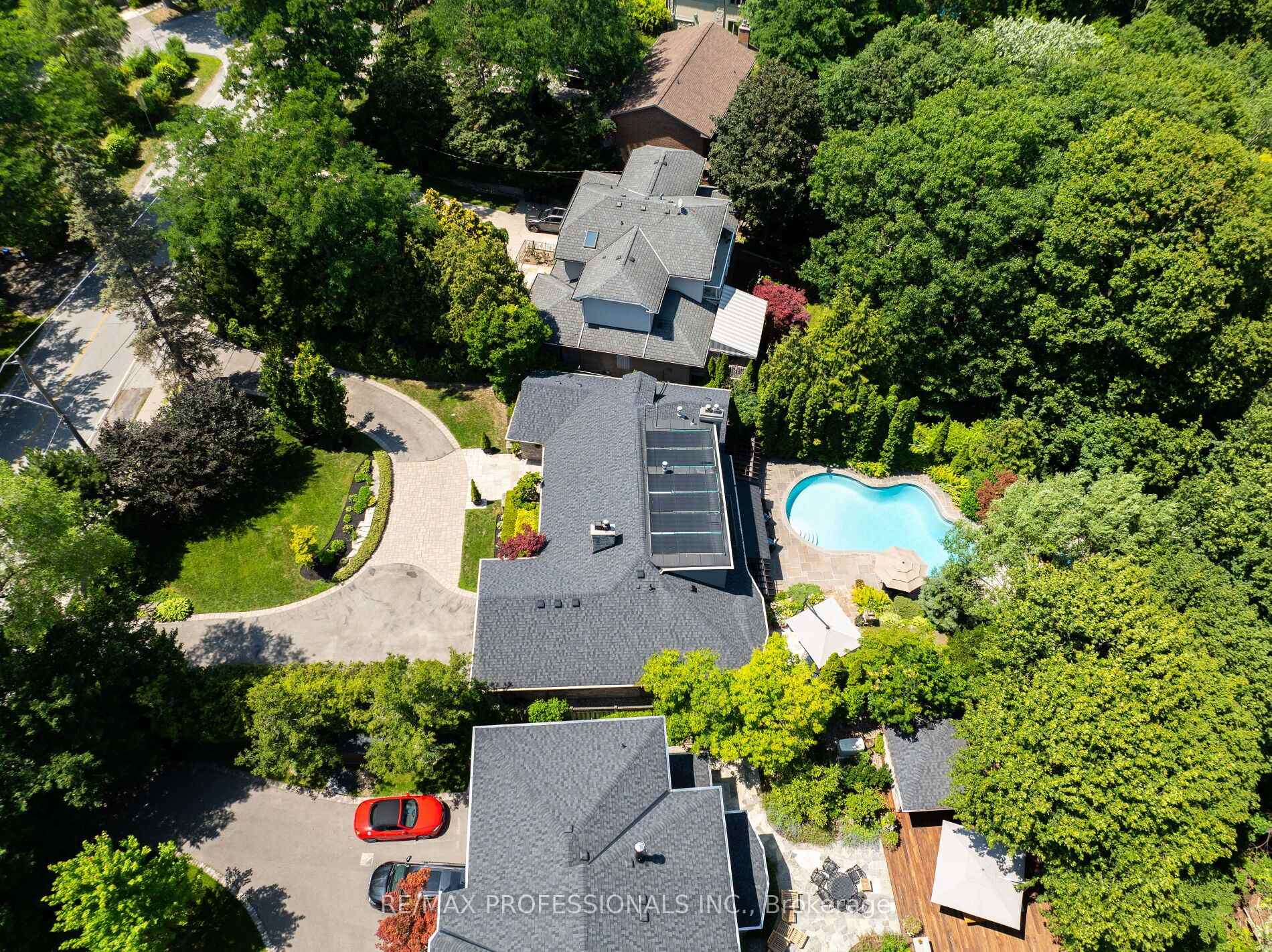 Photo 6 of 19 The Kingsway, Etobicoke, Kingsway South — HOMEH