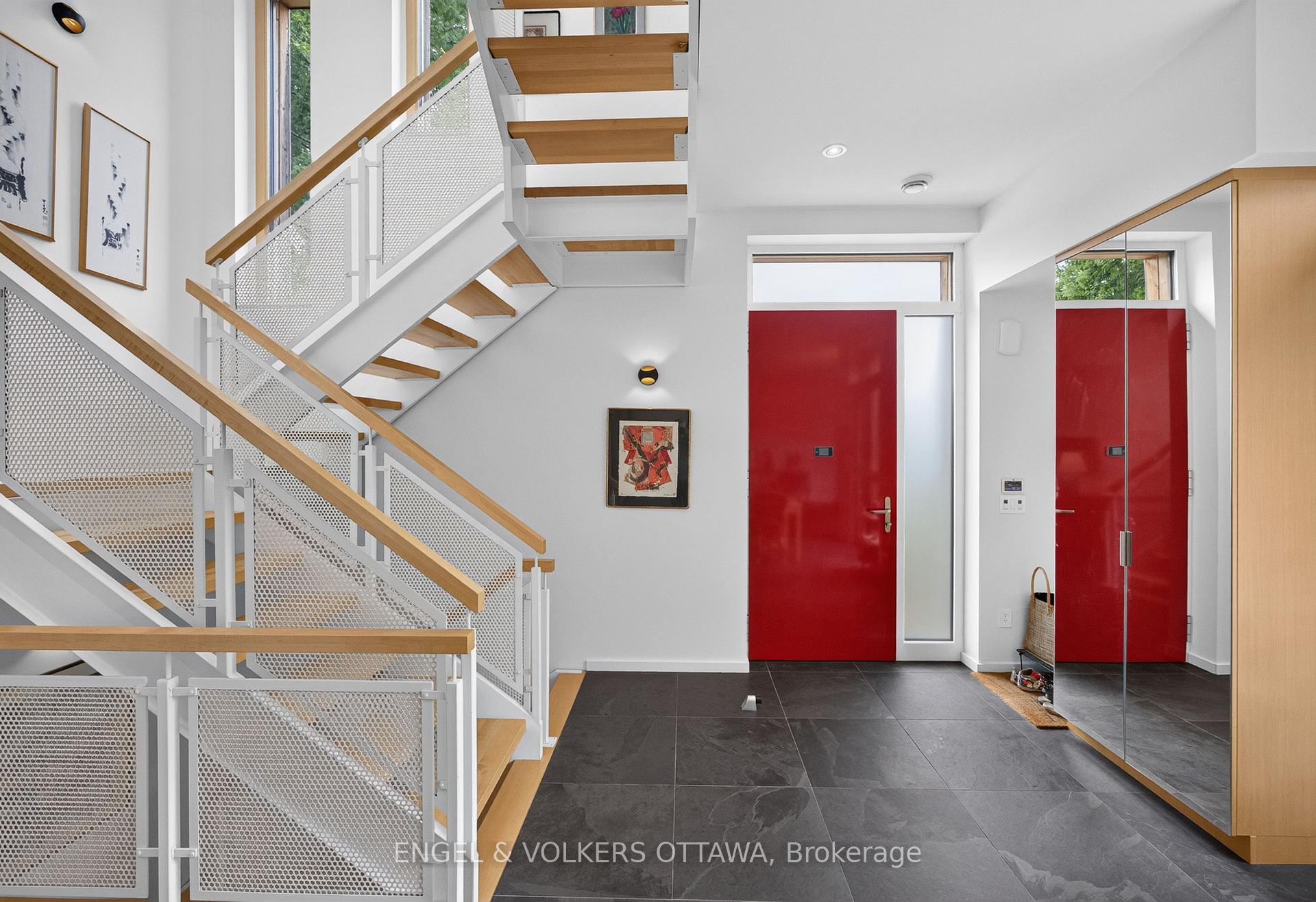 Photo 10 of 252 Atlantis Avenue, Ottawa, Westboro West — HOMEH
