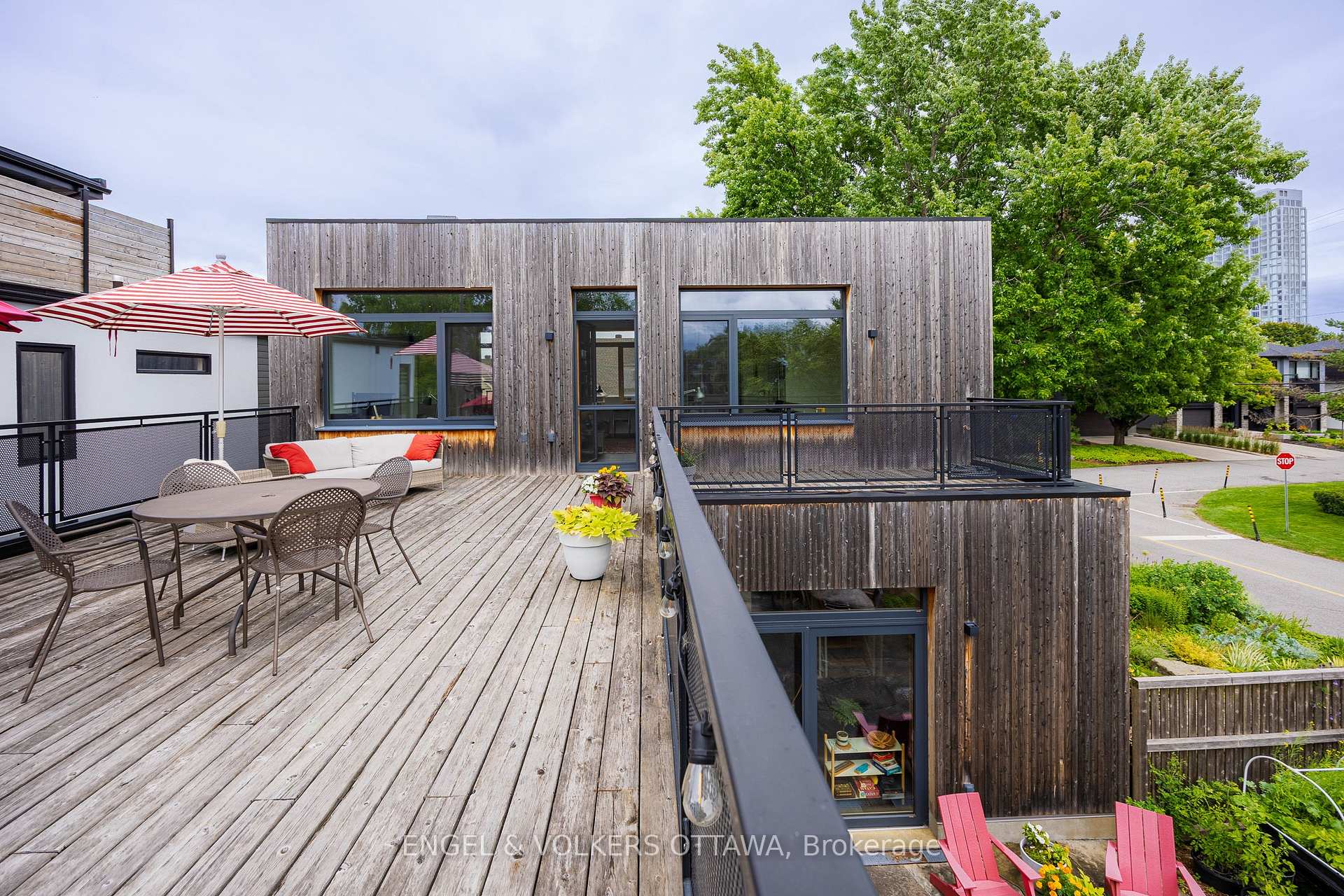 Photo 46 of 252 Atlantis Avenue, Ottawa, Westboro West — HOMEH