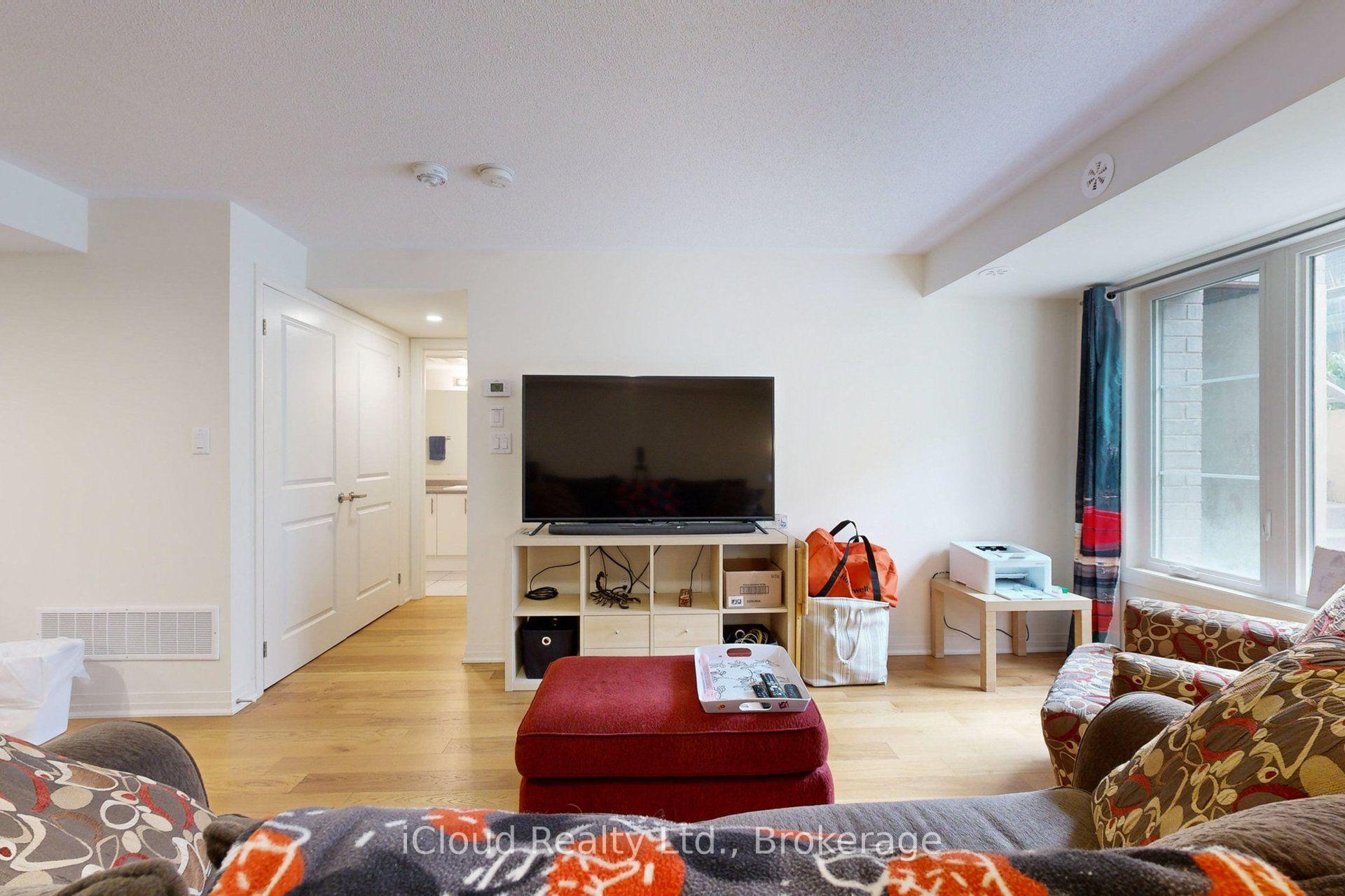 Photo 5 of Unit A, 26 Lookout Drive, Clarington, Bowmanville — HOMEH
