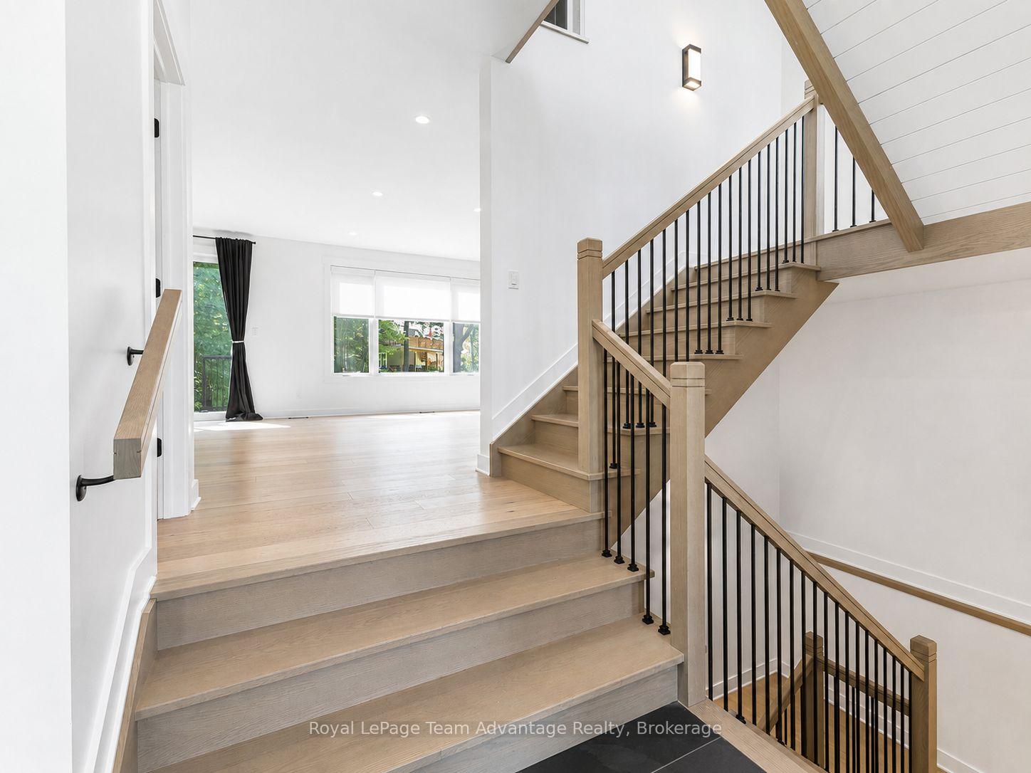 Photo 10 of 53 Dennis Drive, Parry Sound — HOMEH