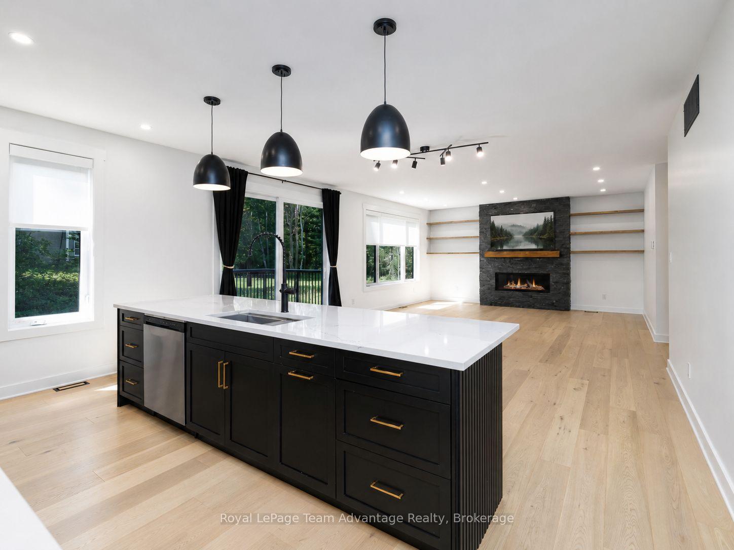 Photo 19 of 53 Dennis Drive, Parry Sound — HOMEH