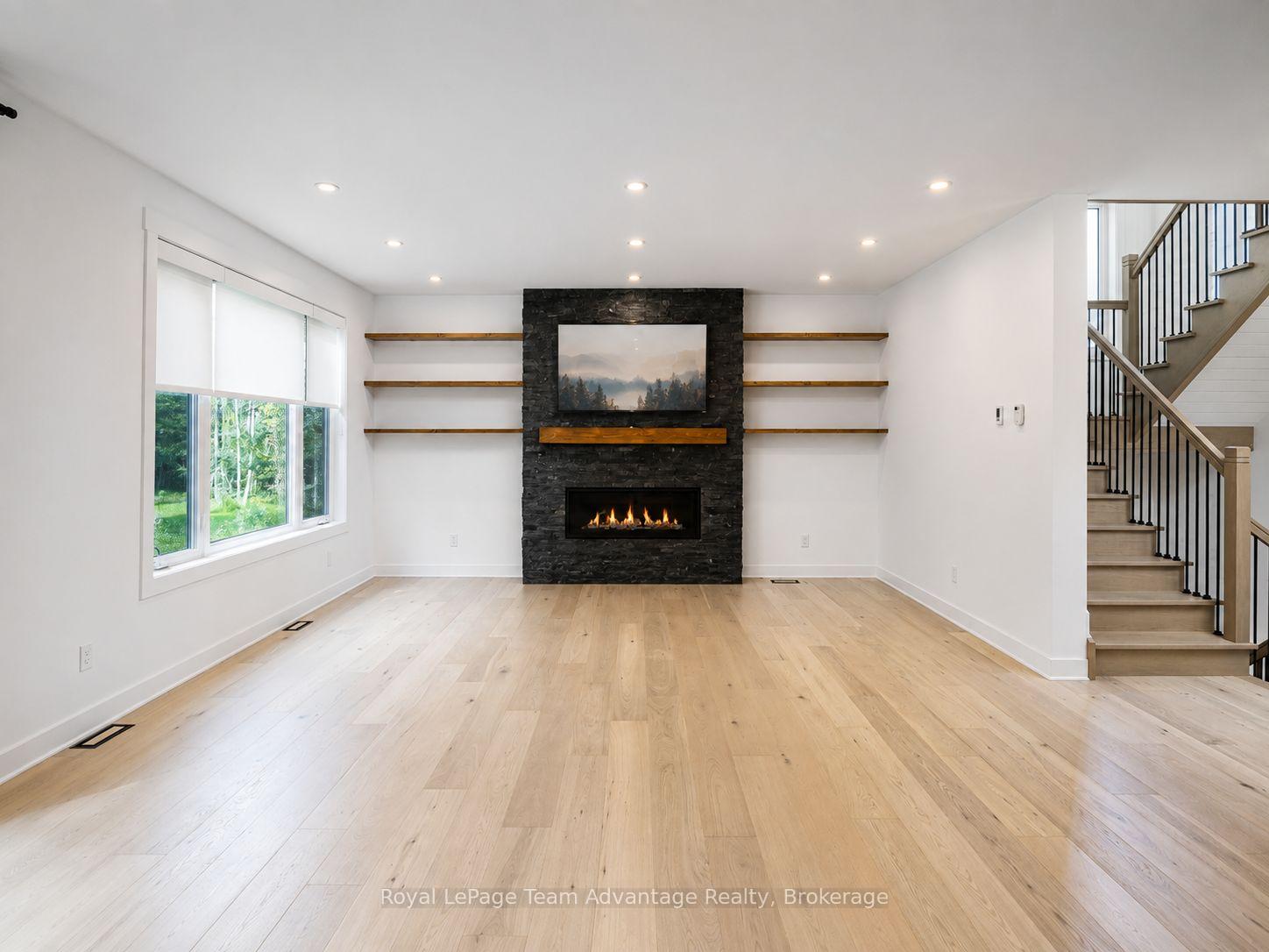 Photo 20 of 53 Dennis Drive, Parry Sound — HOMEH