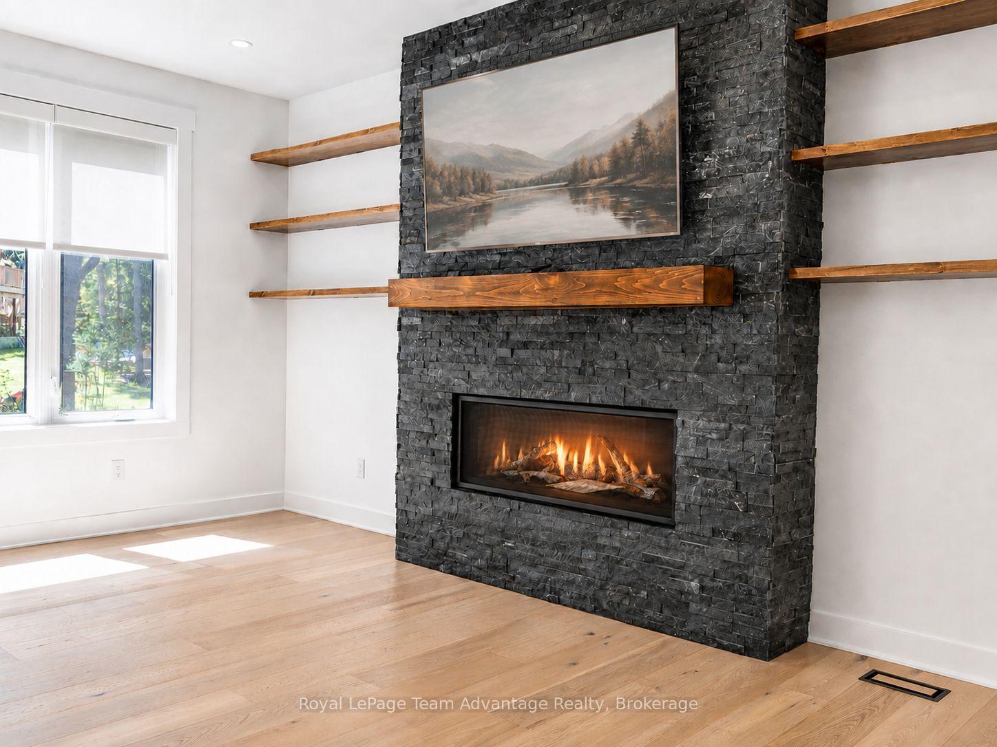 Photo 24 of 53 Dennis Drive, Parry Sound — HOMEH
