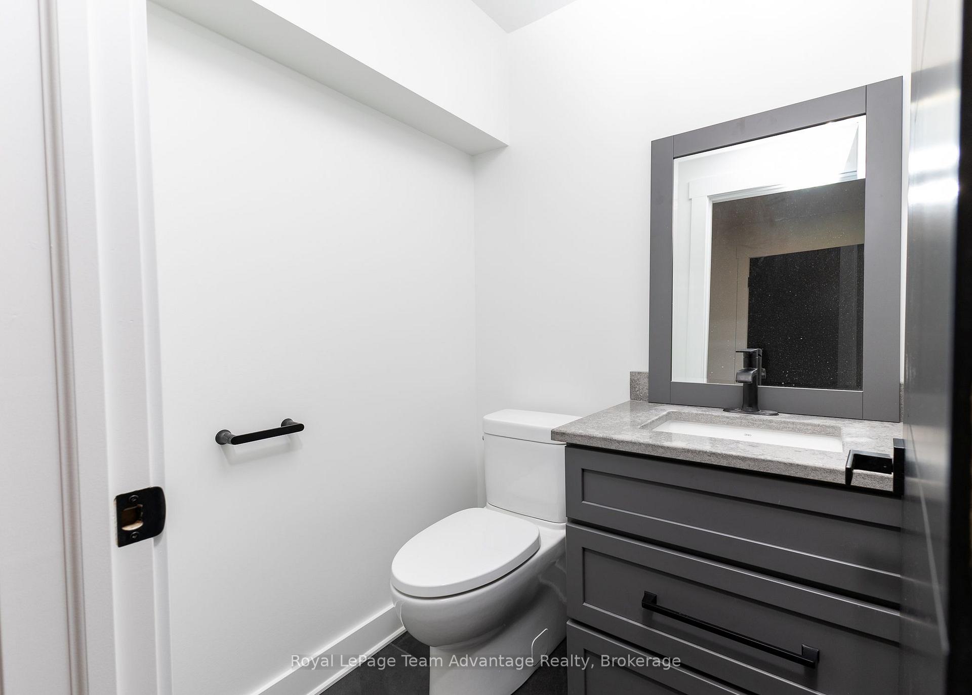 Photo 38 of 53 Dennis Drive, Parry Sound — HOMEH