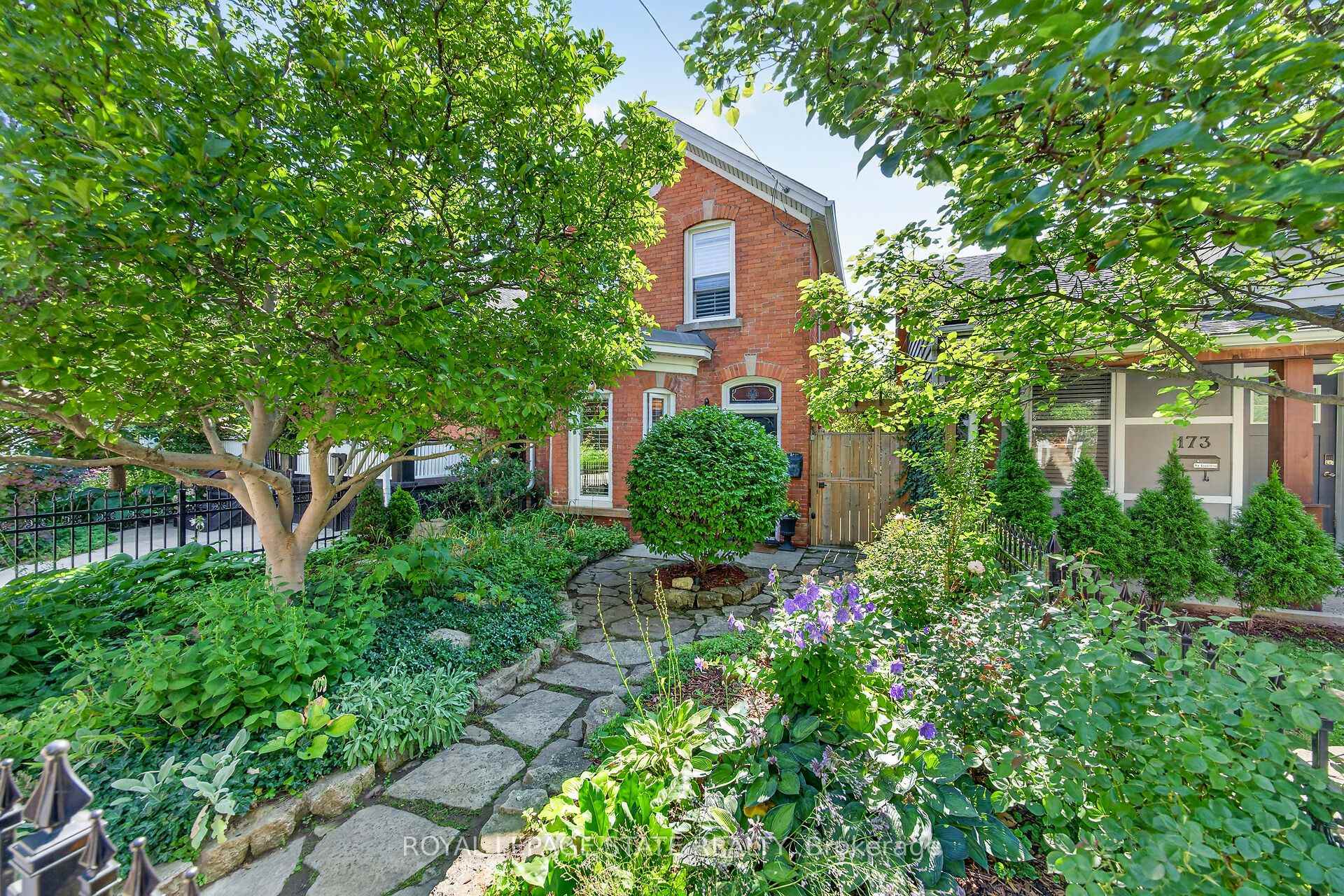 Photo 1 of 171 Emerald Street S, Hamilton, Stinson — HOMEH