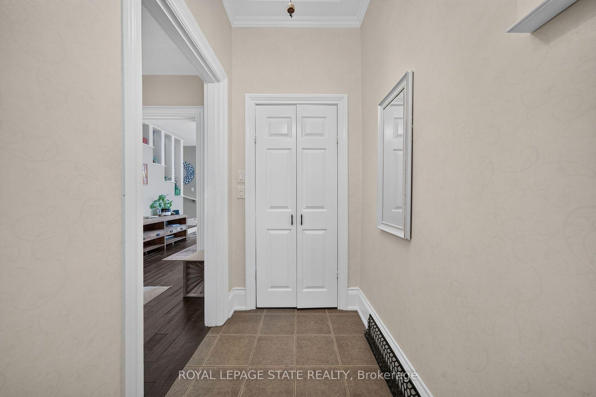 Photo 8 of 171 Emerald Street S, Hamilton, Stinson — HOMEH