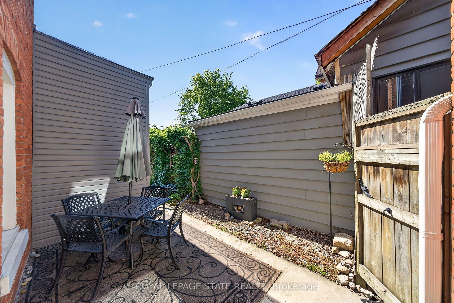 Photo 37 of 171 Emerald Street S, Hamilton, Stinson — HOMEH