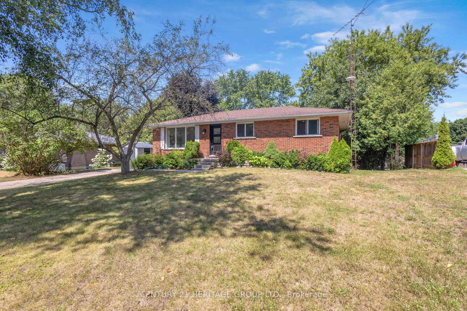 Photo 2 of 30 Ridgeway Avenue, Norfolk, Pine Grove — HOMEH