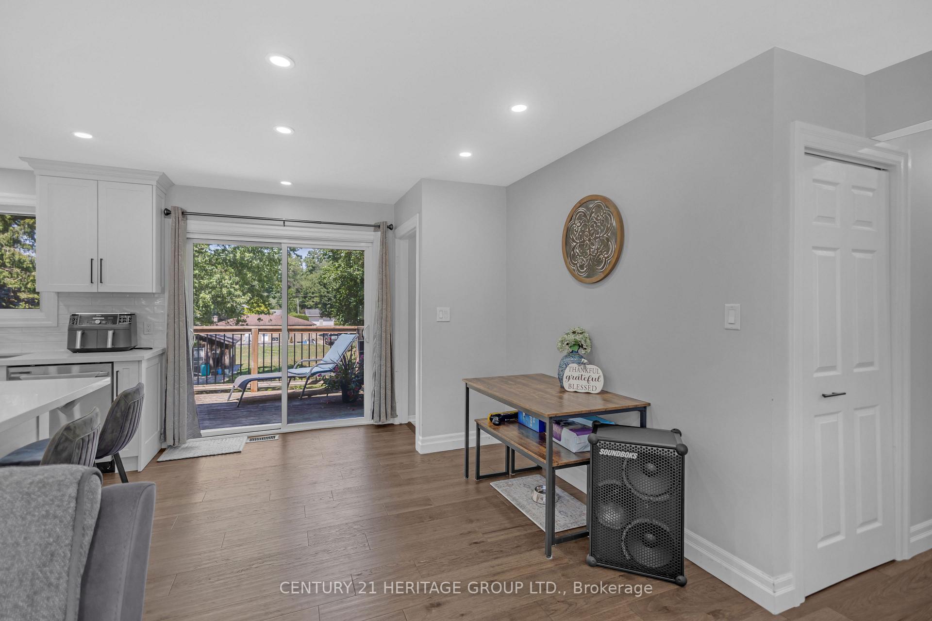 Photo 11 of 30 Ridgeway Avenue, Norfolk, Pine Grove — HOMEH