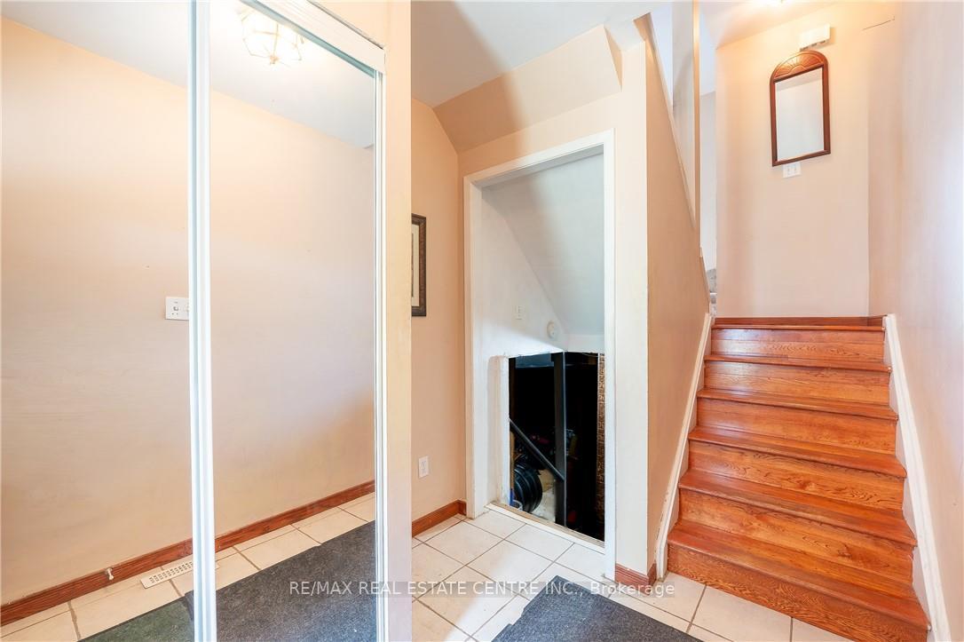 Photo 3 of Unit 75, 51 Paulander Drive, Kitchener, Victoria Hills — HOMEH