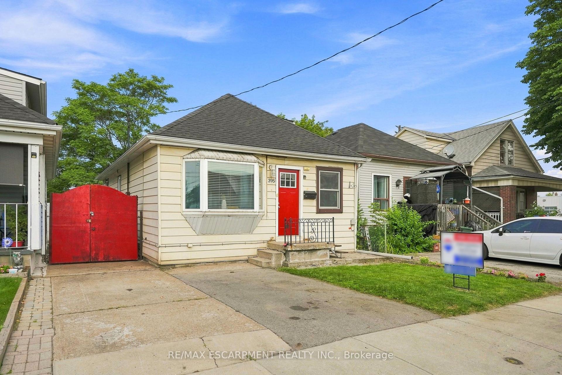 Photo 2 of 395 Avondale Street, Hamilton, Industrial Sector — HOMEH