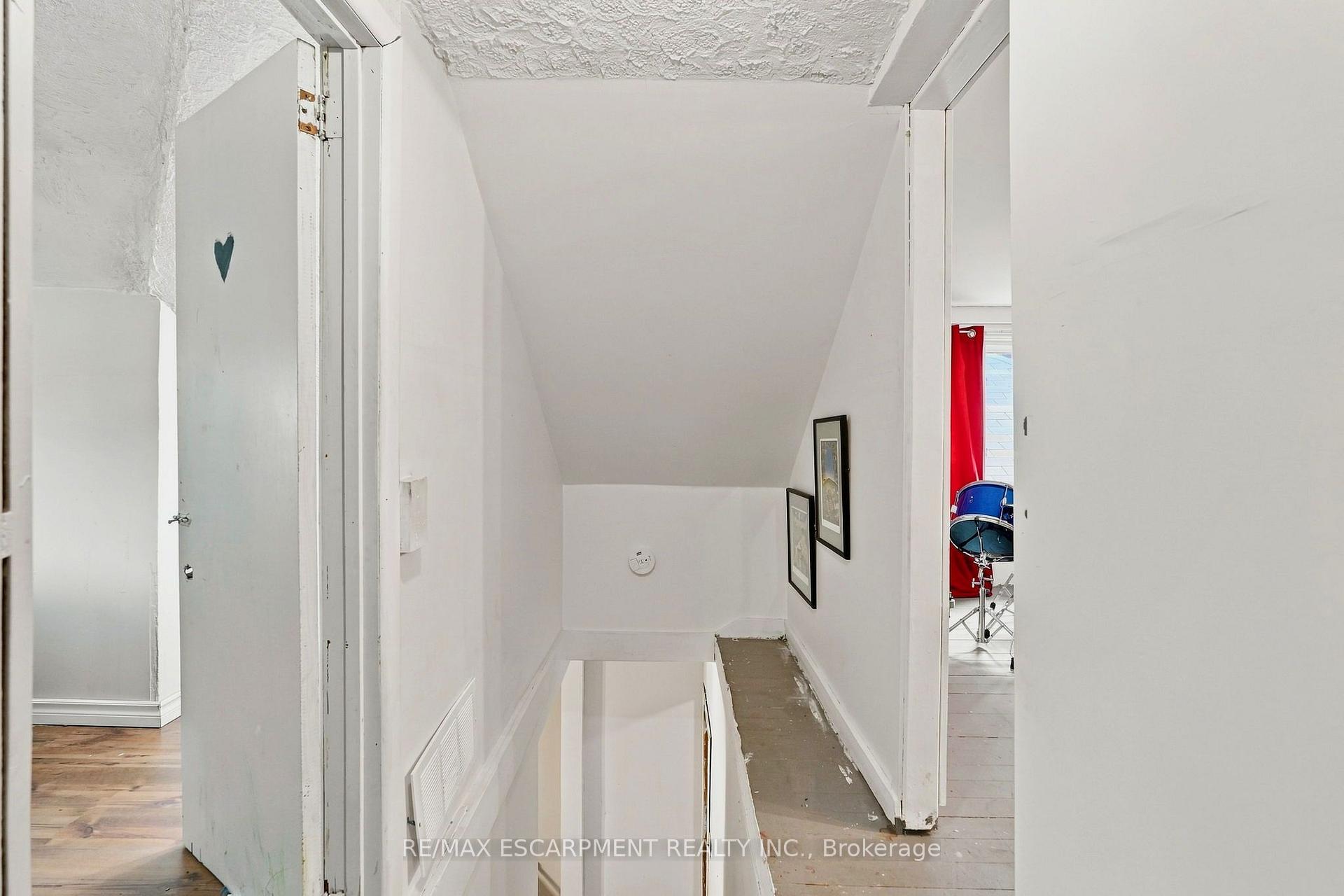 Photo 27 of 395 Avondale Street, Hamilton, Industrial Sector — HOMEH