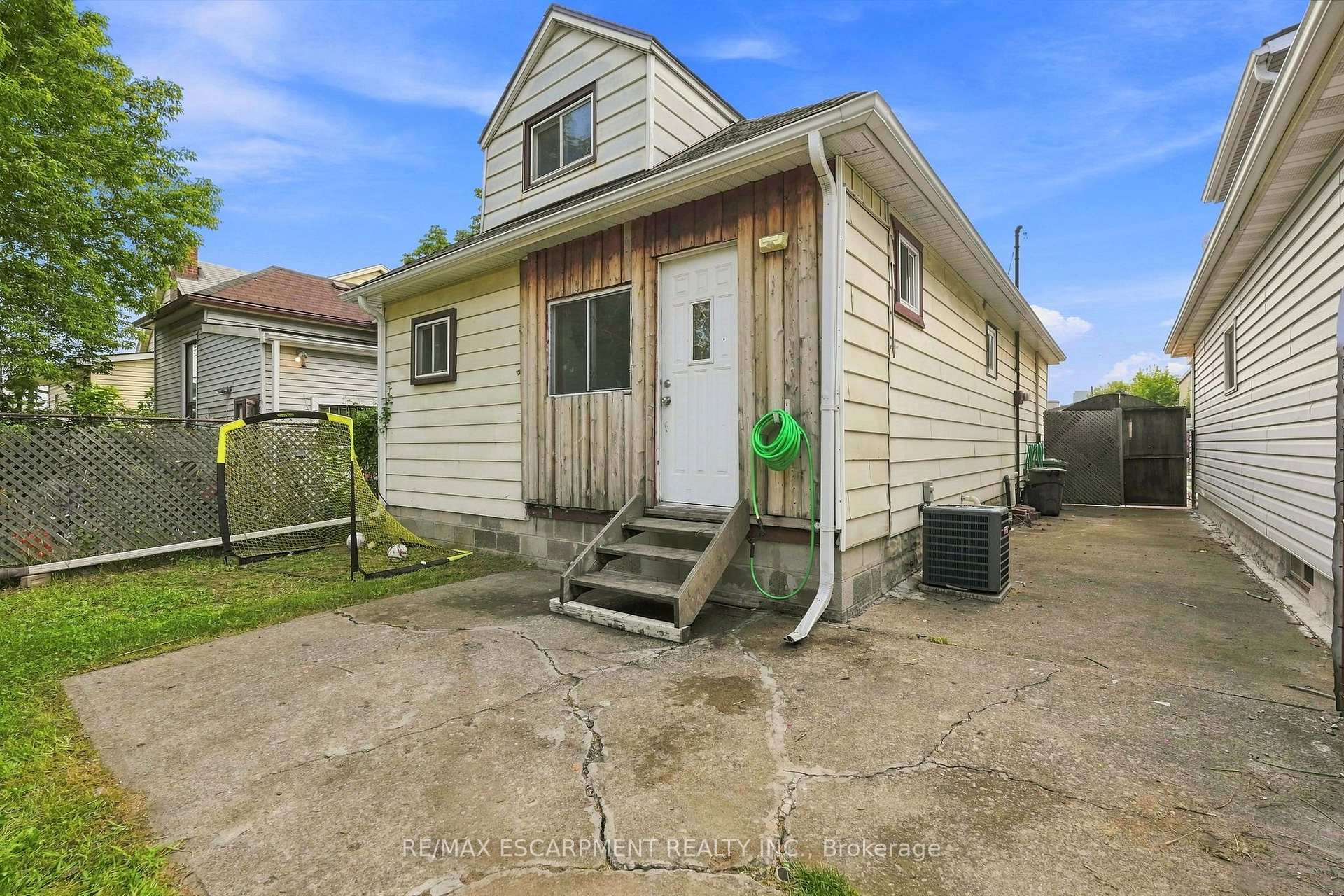 Photo 44 of 395 Avondale Street, Hamilton, Industrial Sector — HOMEH