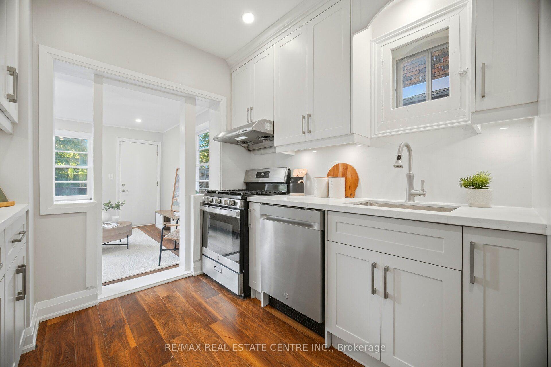 Photo 18 of 90 Holton Avenue S, Hamilton, Gibson — HOMEH