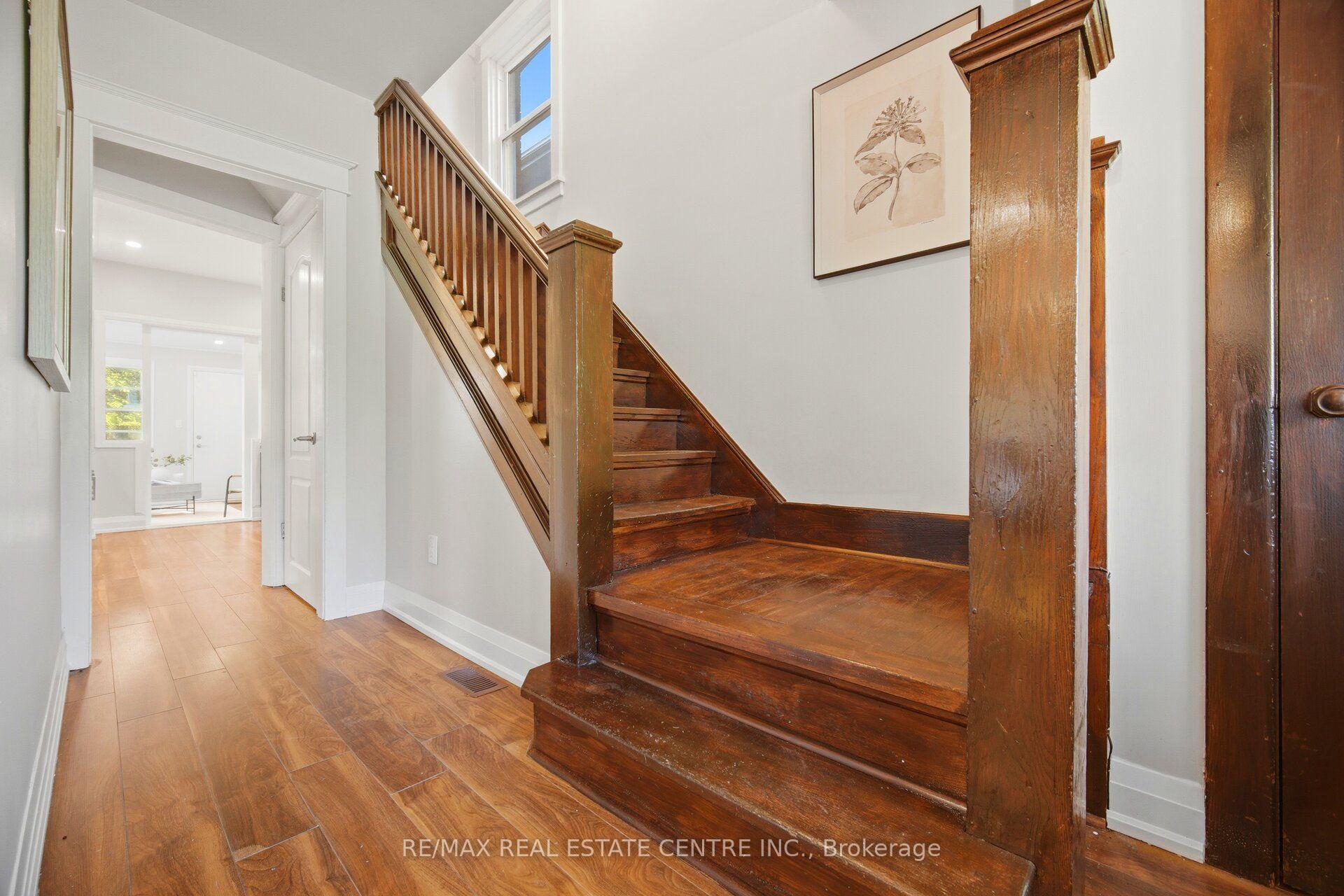 Photo 23 of 90 Holton Avenue S, Hamilton, Gibson — HOMEH