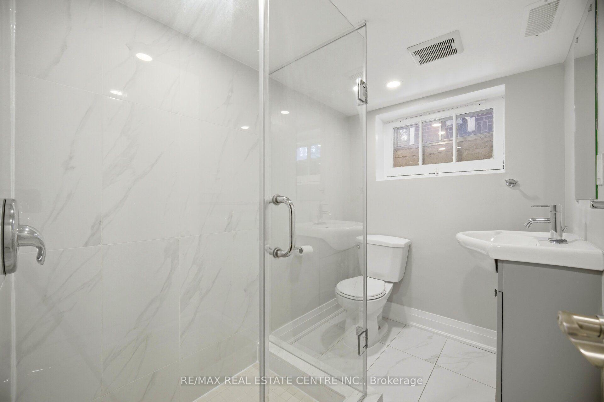 Photo 41 of 90 Holton Avenue S, Hamilton, Gibson — HOMEH