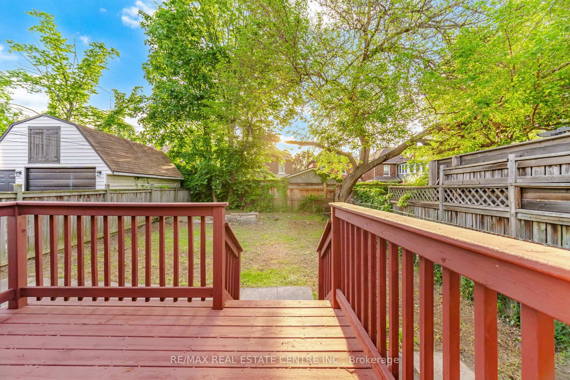 Photo 44 of 90 Holton Avenue S, Hamilton, Gibson — HOMEH
