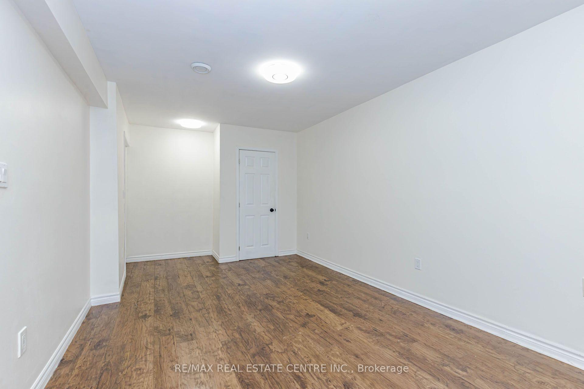 Photo 21 of 28 Foxacre Row, Brampton, Madoc — HOMEH