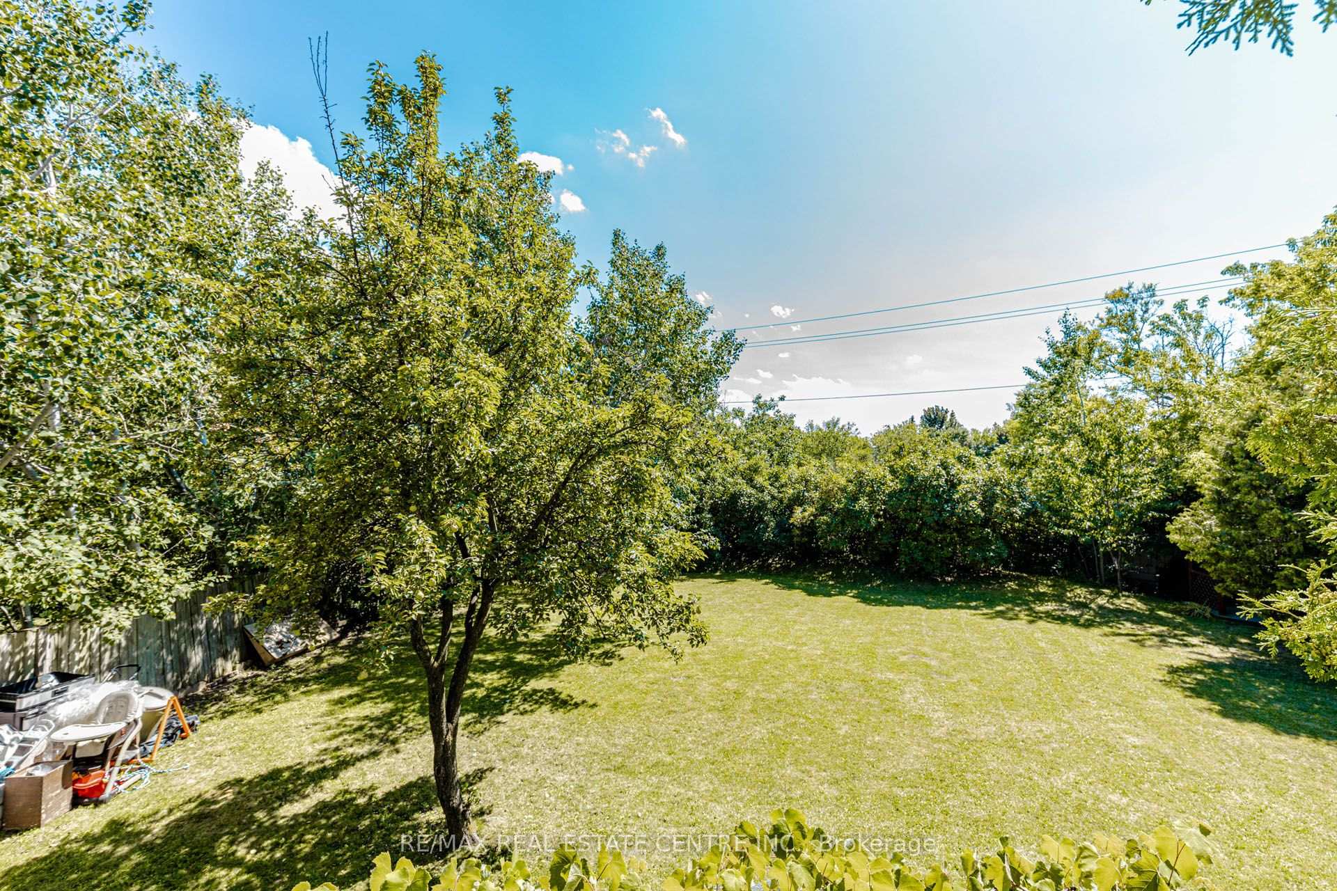 Photo 24 of 28 Foxacre Row, Brampton, Madoc — HOMEH