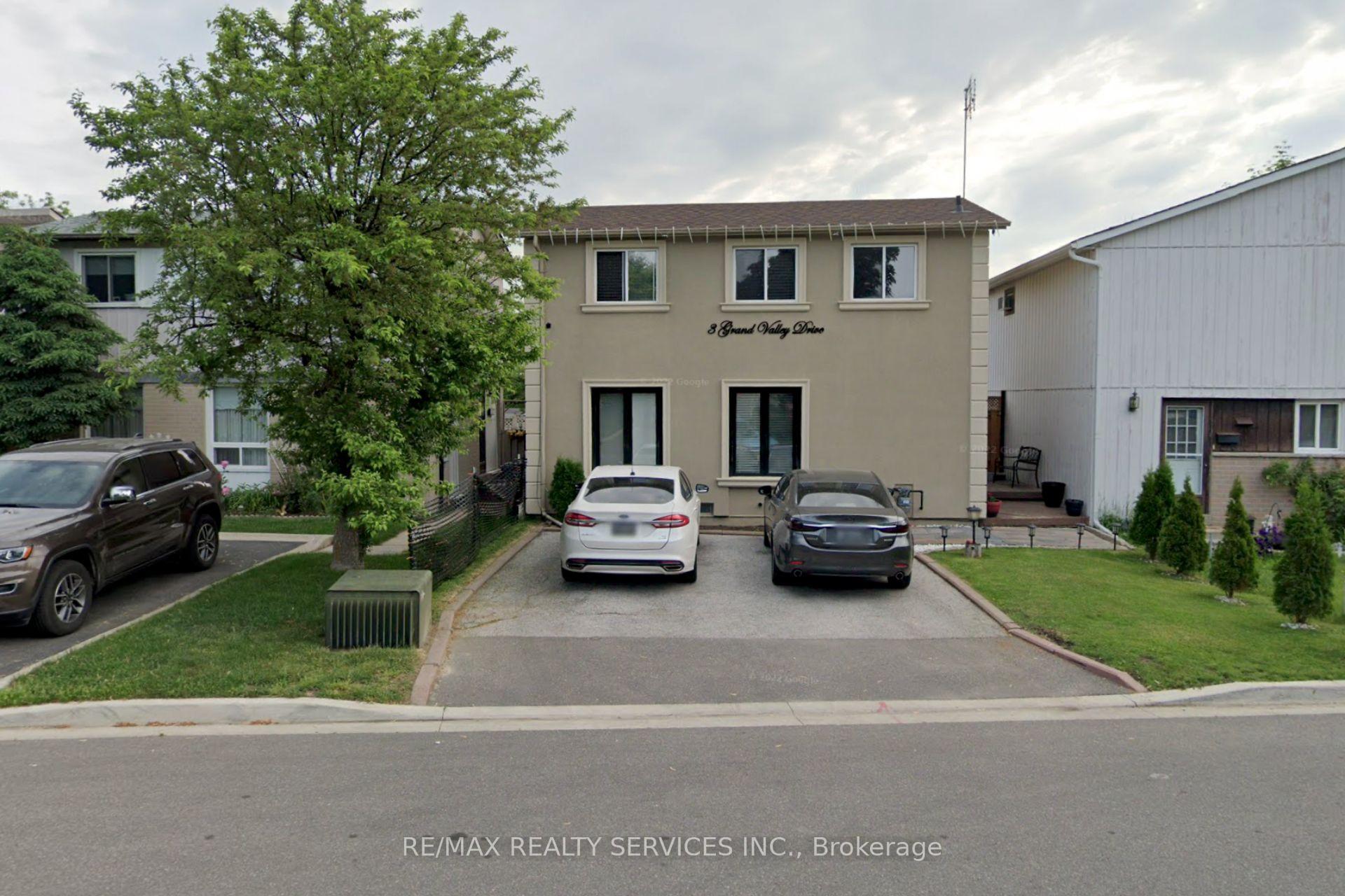 Photo 2 of 3 Grand Valley Drive, Brampton, Northgate — HOMEH