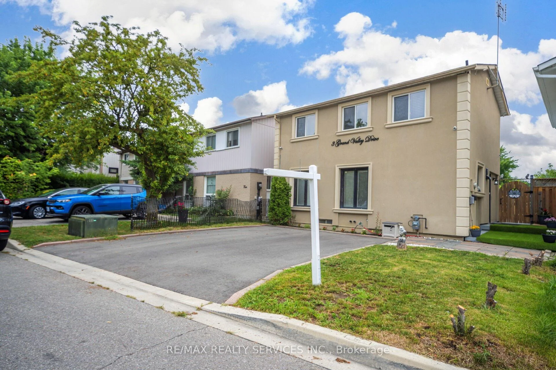 Photo 3 of 3 Grand Valley Drive, Brampton, Northgate — HOMEH