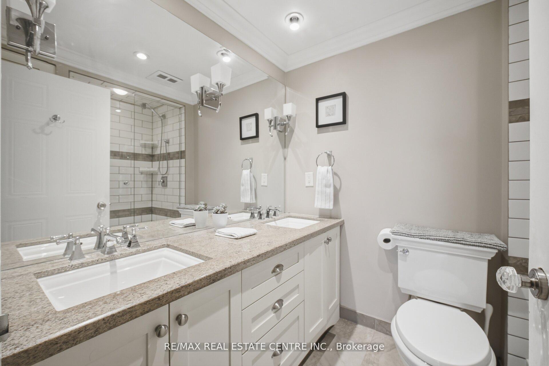 Photo 9 of Unit PH3, 1110 Walden Circle, Mississauga, Clarkson — HOMEH