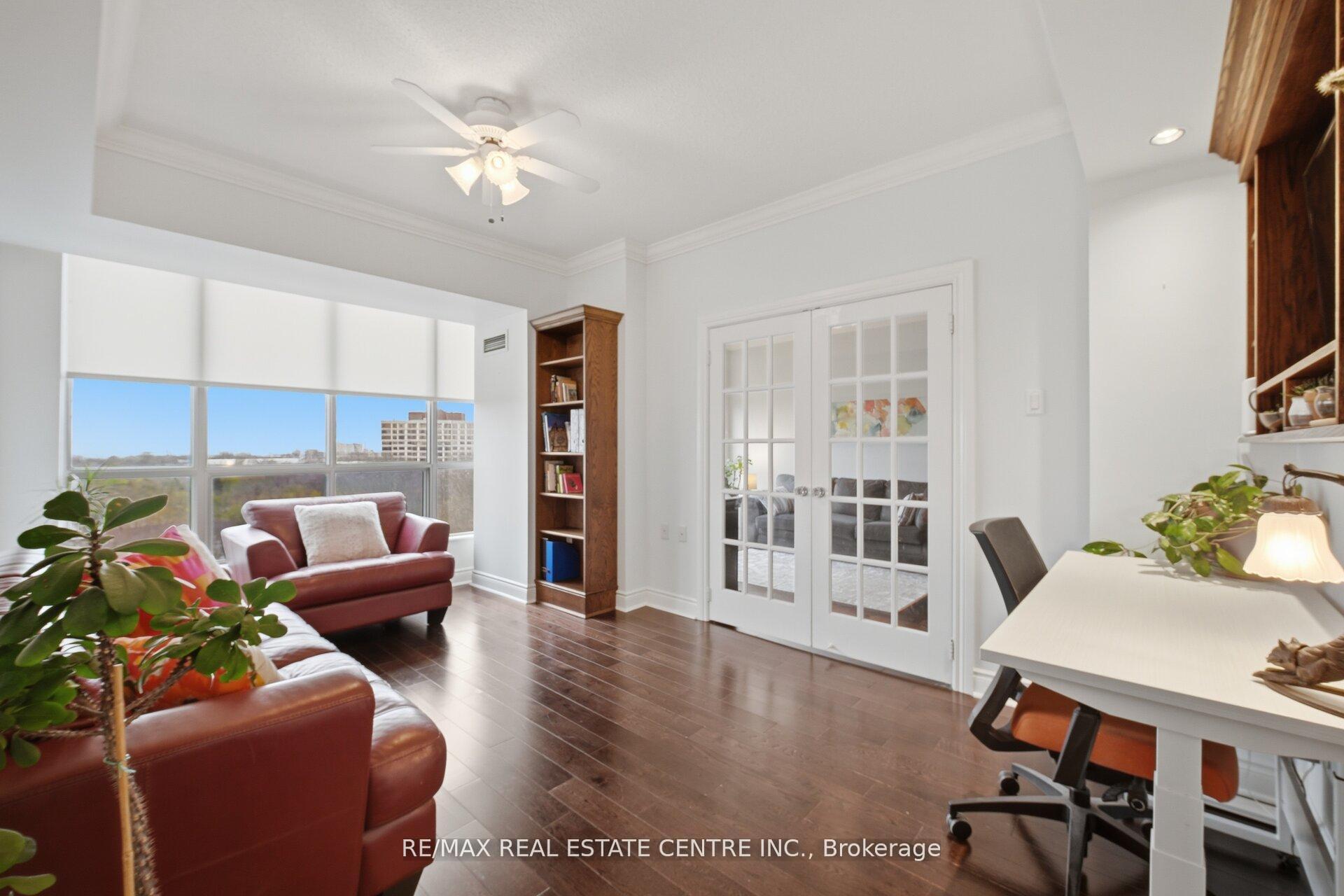 Photo 16 of Unit PH3, 1110 Walden Circle, Mississauga, Clarkson — HOMEH