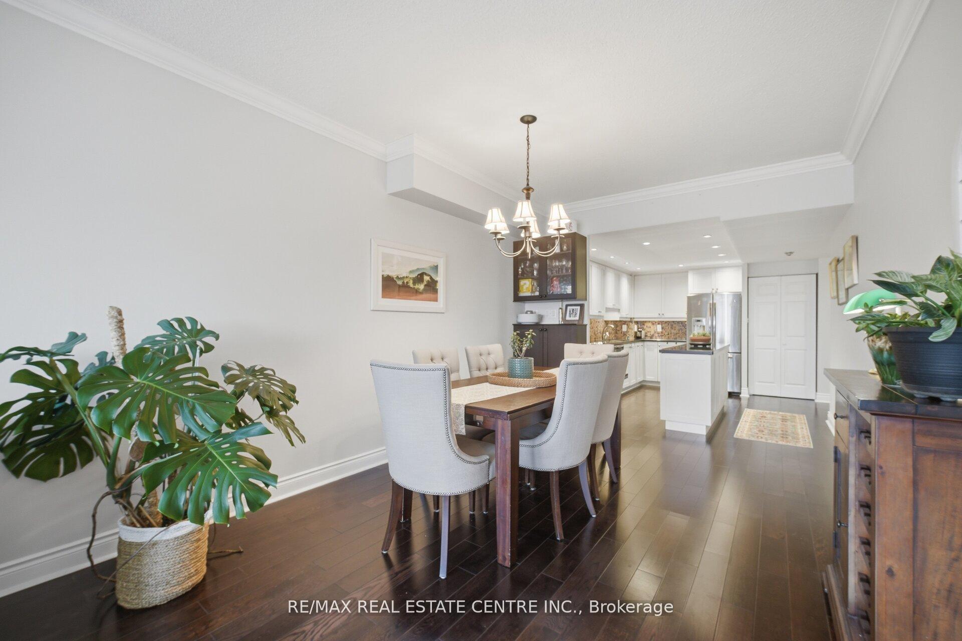 Photo 17 of Unit PH3, 1110 Walden Circle, Mississauga, Clarkson — HOMEH