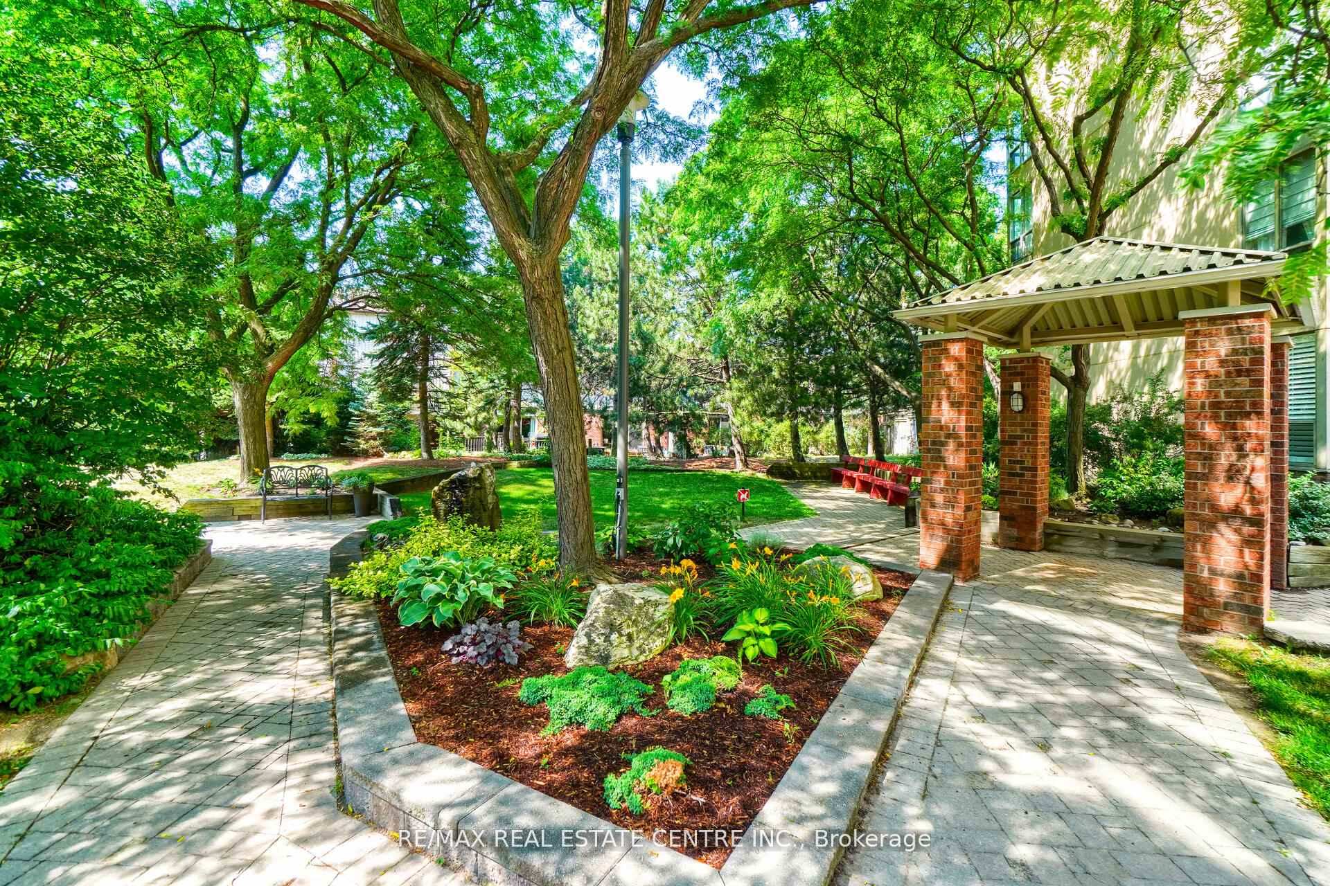 Photo 26 of Unit PH3, 1110 Walden Circle, Mississauga, Clarkson — HOMEH