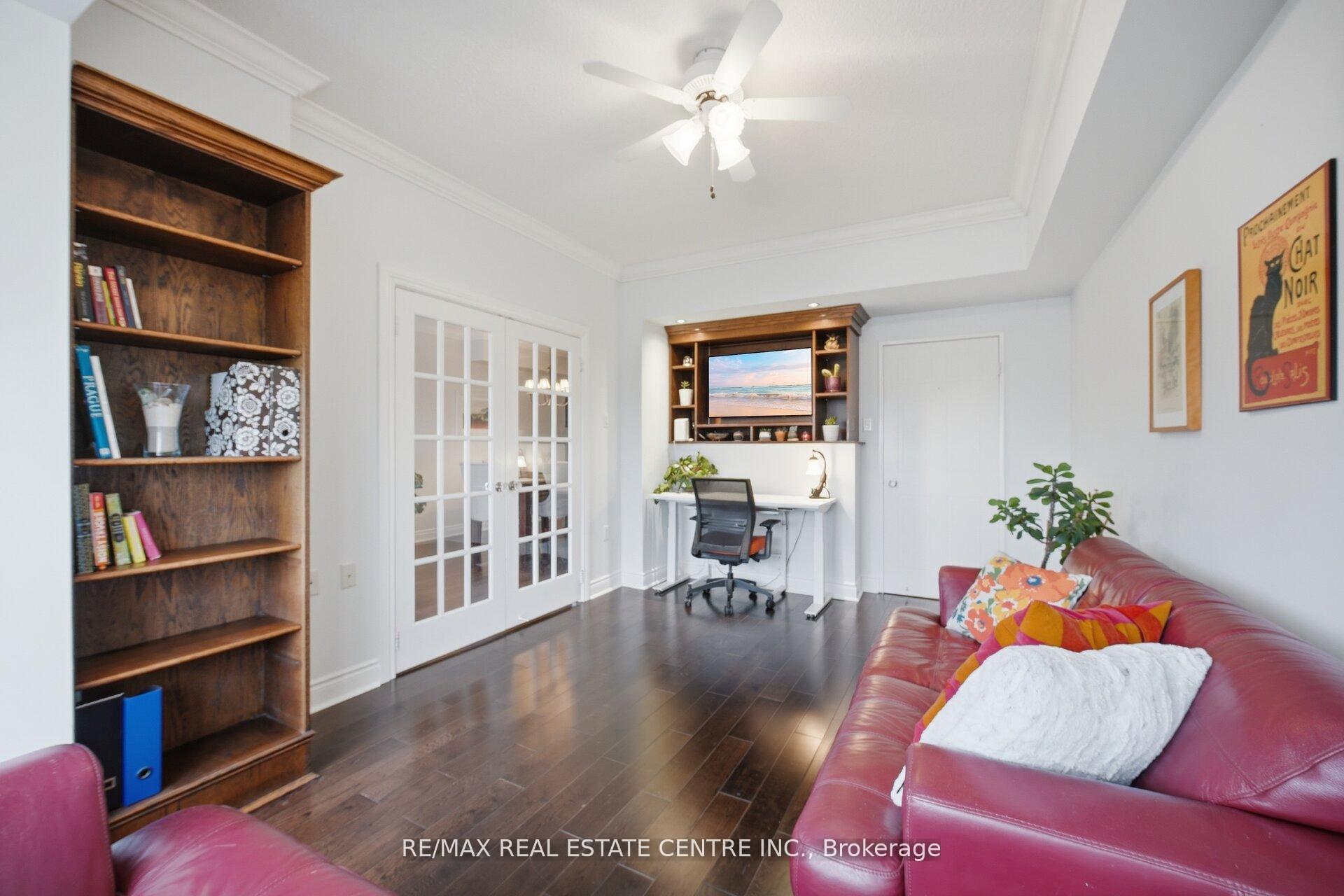 Photo 29 of Unit PH3, 1110 Walden Circle, Mississauga, Clarkson — HOMEH