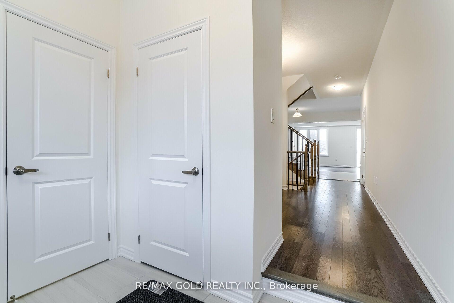 Photo 4 of 26 Del Grappa Street, Caledon, Rural Caledon — HOMEH