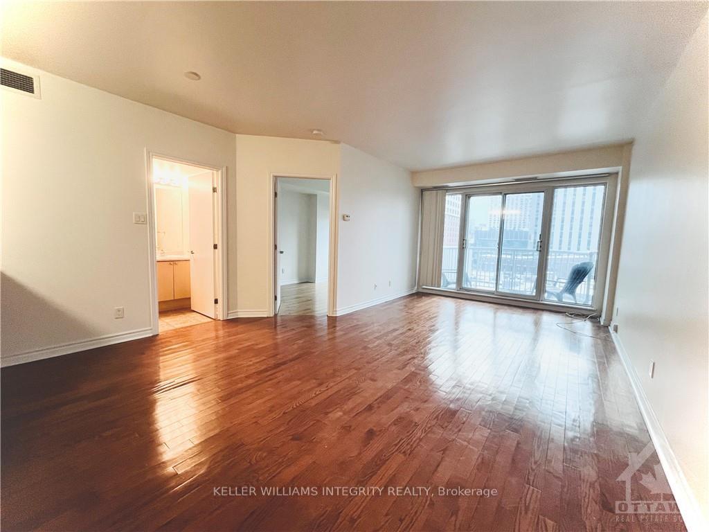 Photo 8 of Unit 607, 200 Rideau Street, Ottawa, Sandy Hill — HOMEH