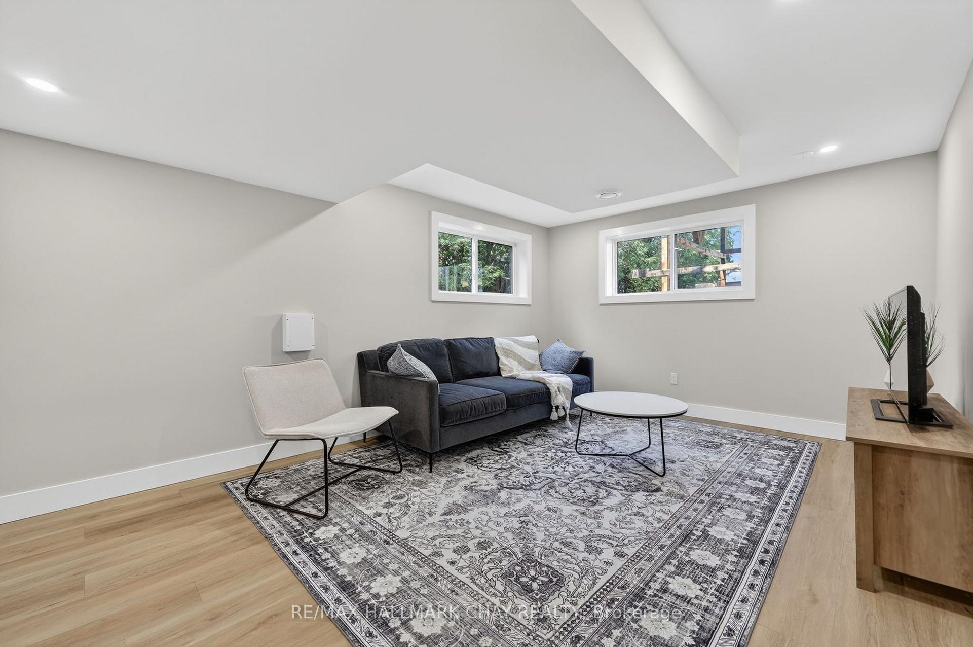 Photo 7 of 8717 Beachwood Road, Wasaga Beach — HOMEH