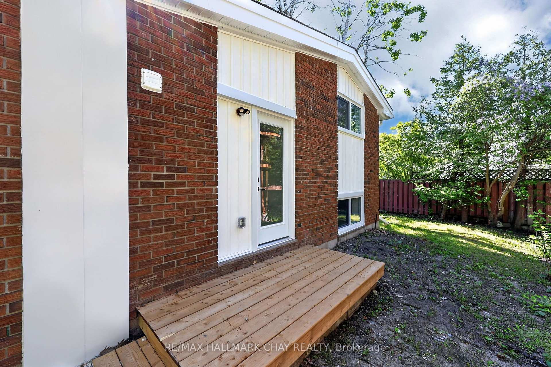 Photo 13 of 8717 Beachwood Road, Wasaga Beach — HOMEH