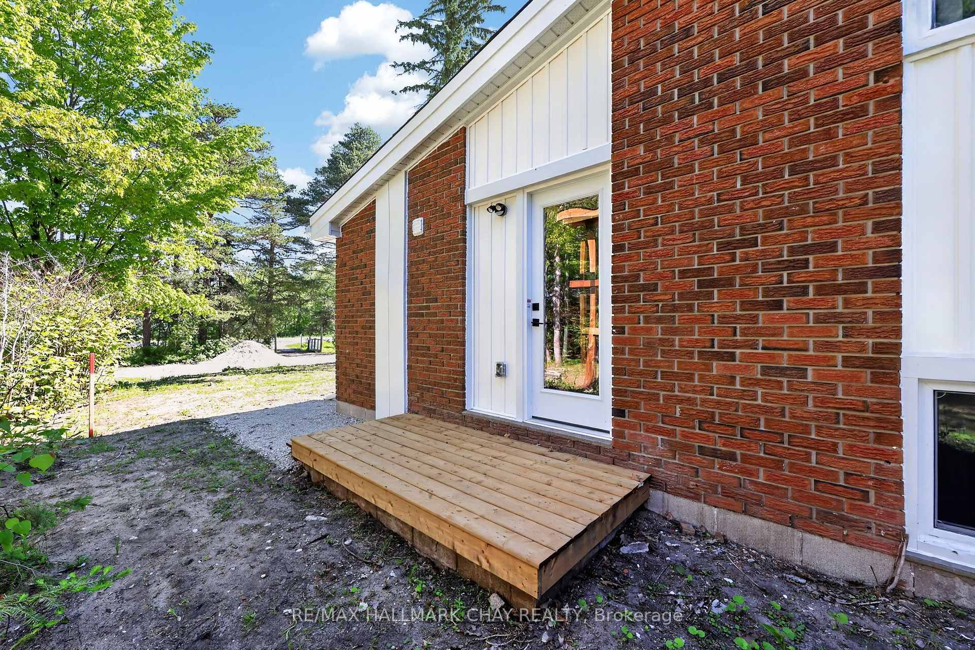 Photo 14 of 8717 Beachwood Road, Wasaga Beach — HOMEH