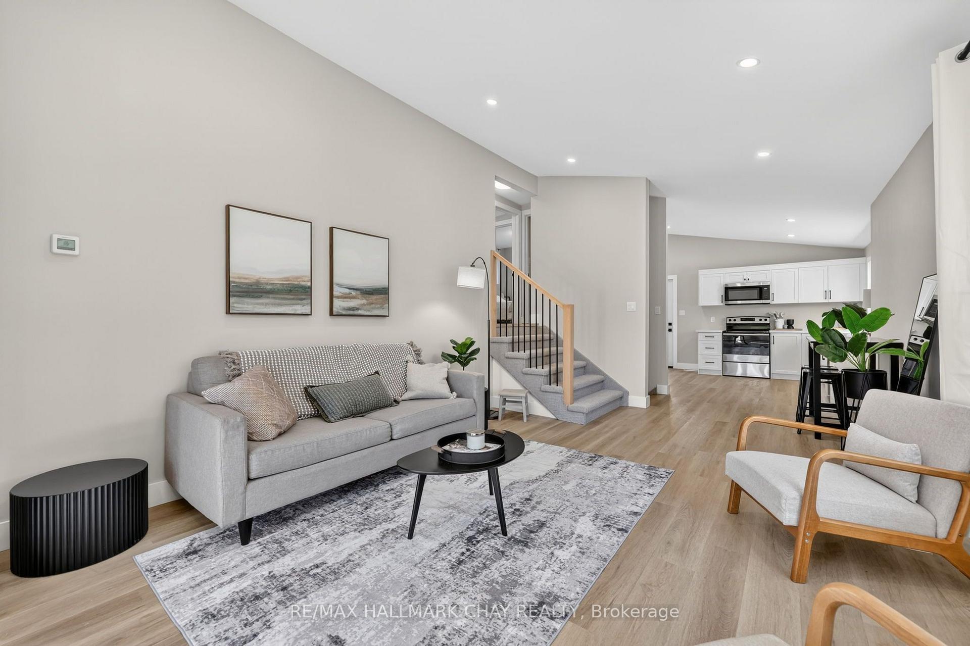 Photo 28 of 8717 Beachwood Road, Wasaga Beach — HOMEH